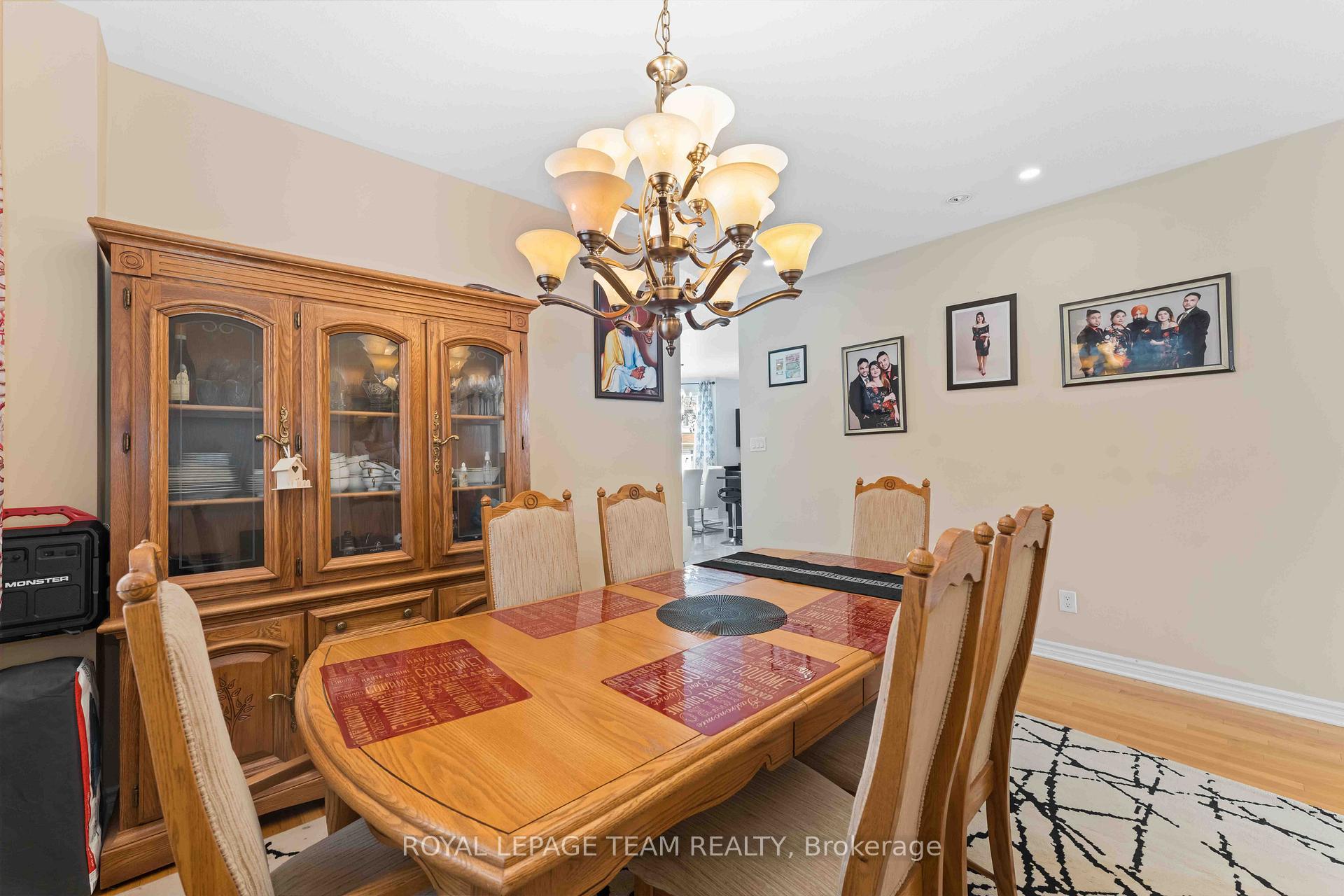 Photo 23 of 356 Saddleridge Drive, Ottawa, Mer Bleue/Bradley Estates/Anderson Park — HOMEH