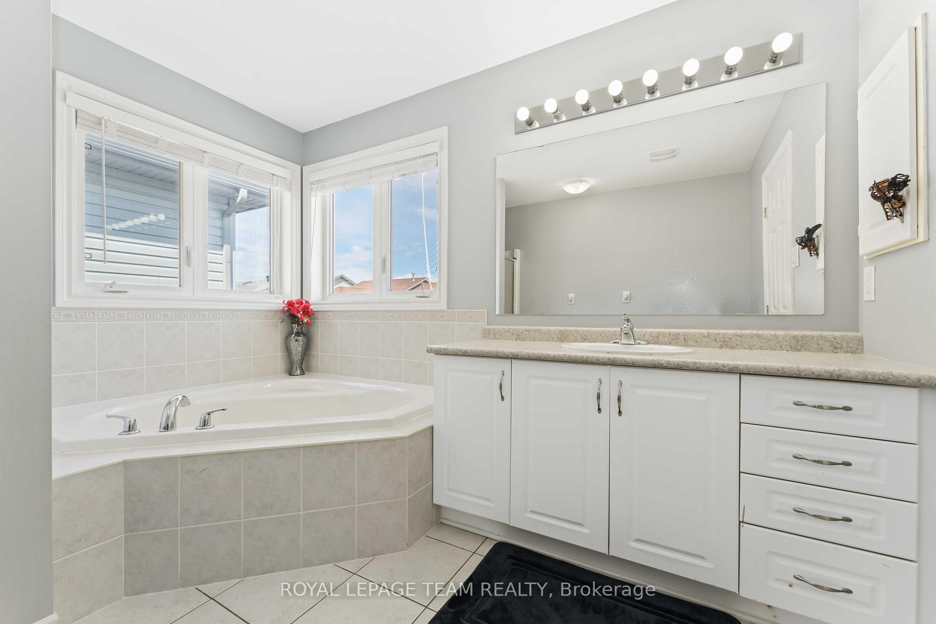 Photo 28 of 356 Saddleridge Drive, Ottawa, Mer Bleue/Bradley Estates/Anderson Park — HOMEH