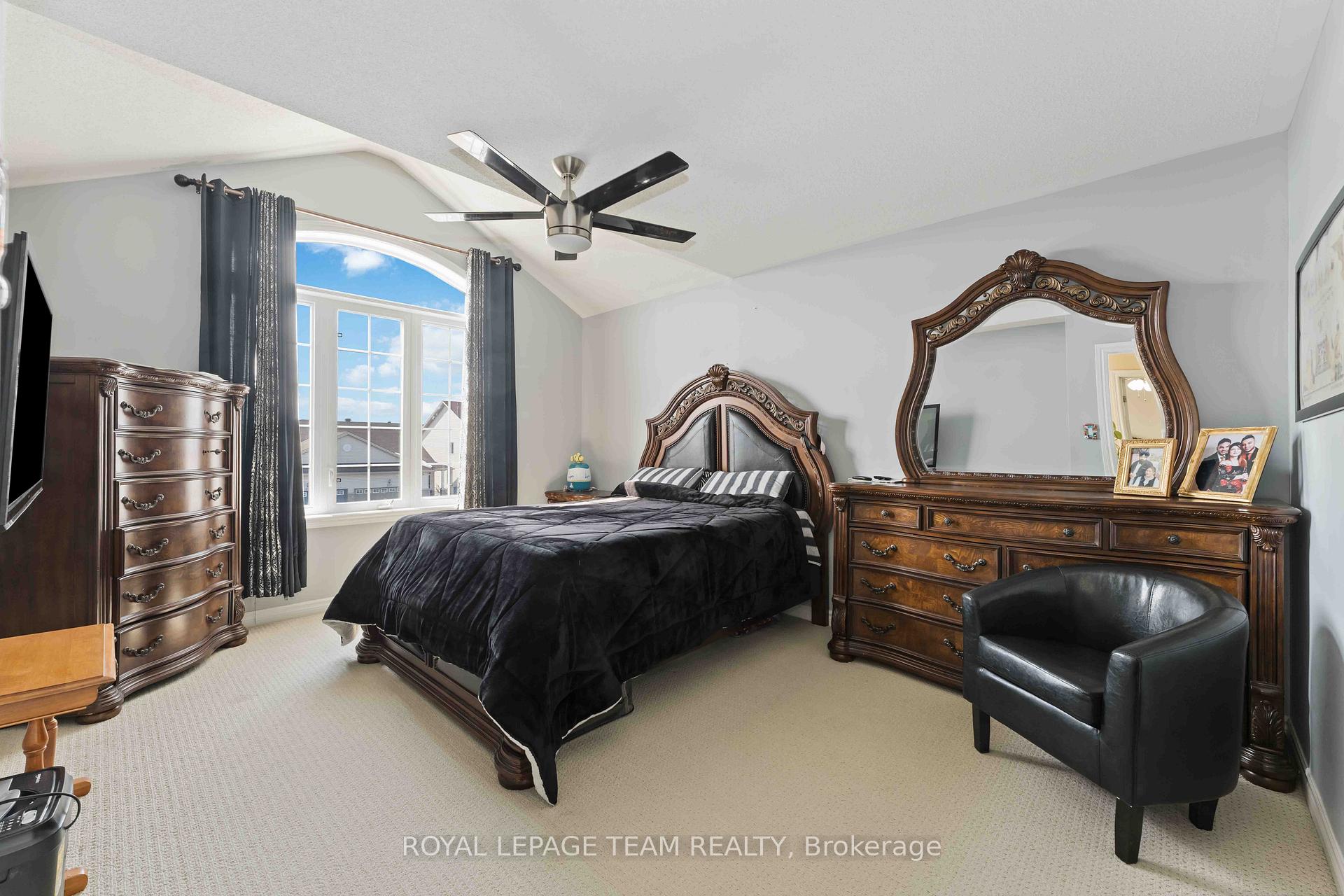 Photo 33 of 356 Saddleridge Drive, Ottawa, Mer Bleue/Bradley Estates/Anderson Park — HOMEH