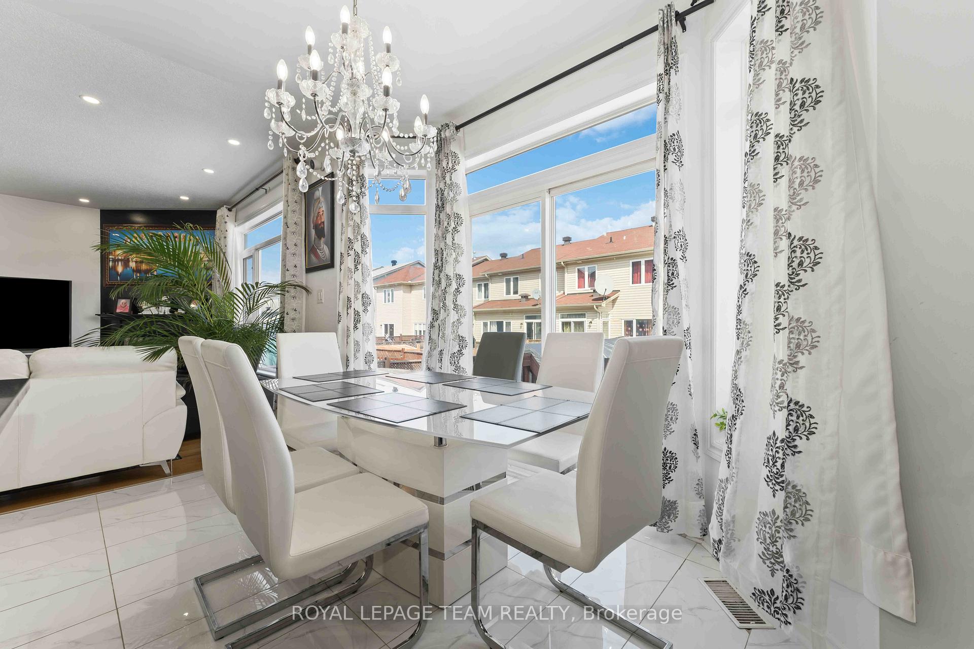 Photo 39 of 356 Saddleridge Drive, Ottawa, Mer Bleue/Bradley Estates/Anderson Park — HOMEH
