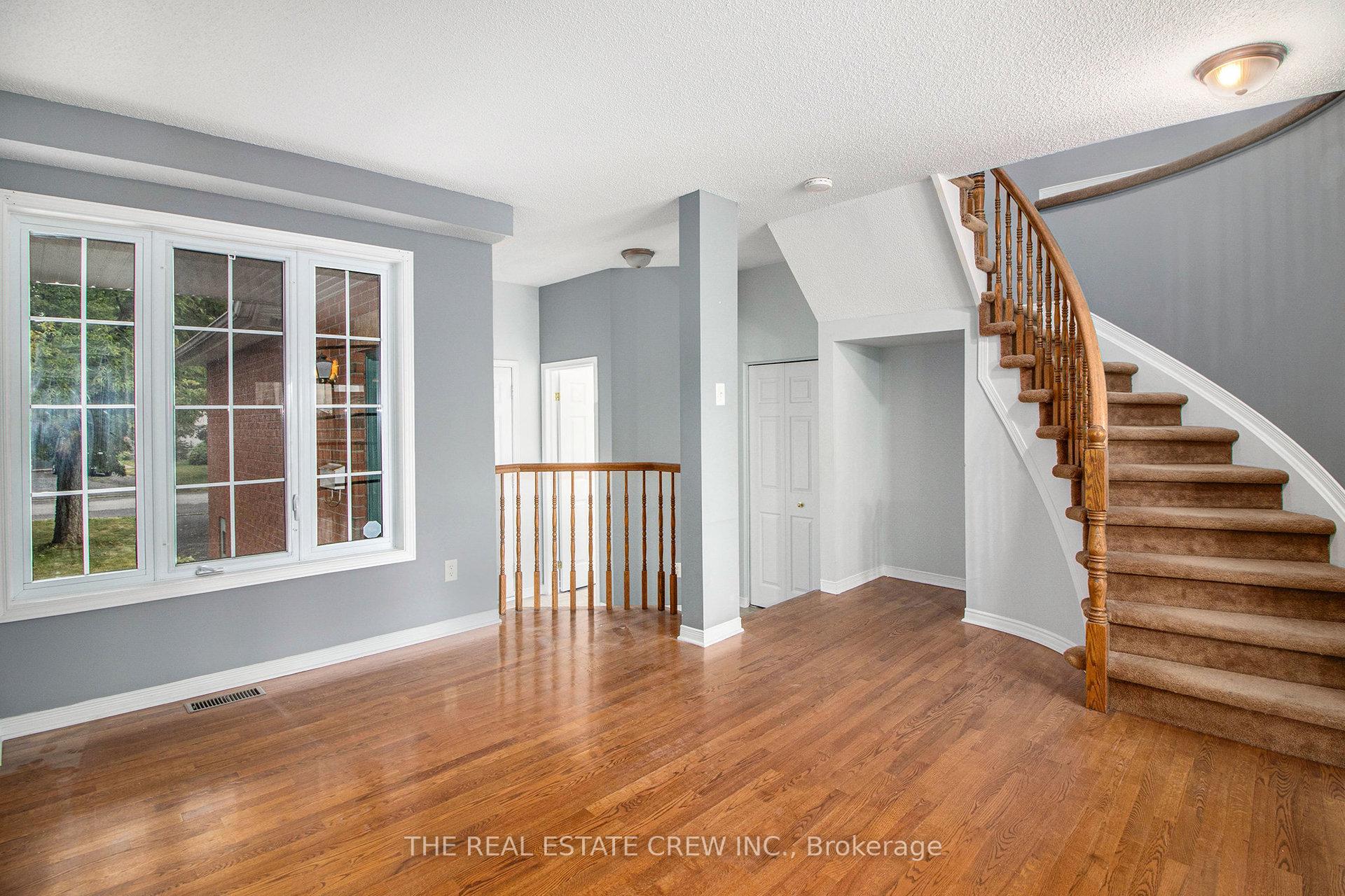 Photo 5 of 2056 Scully Way S, Ottawa, Fallingbrook/Gardenway South — HOMEH