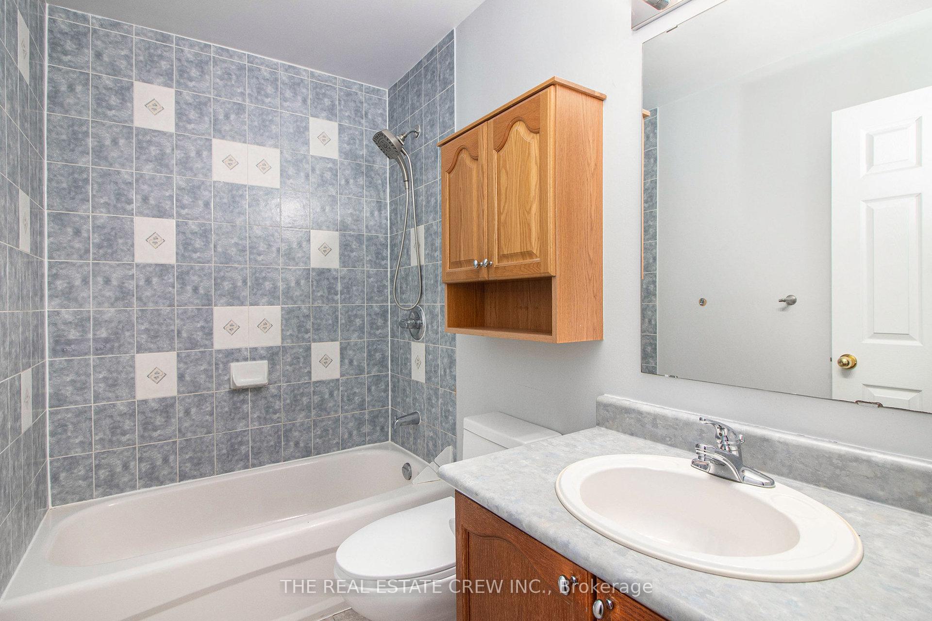 Photo 18 of 2056 Scully Way S, Ottawa, Fallingbrook/Gardenway South — HOMEH