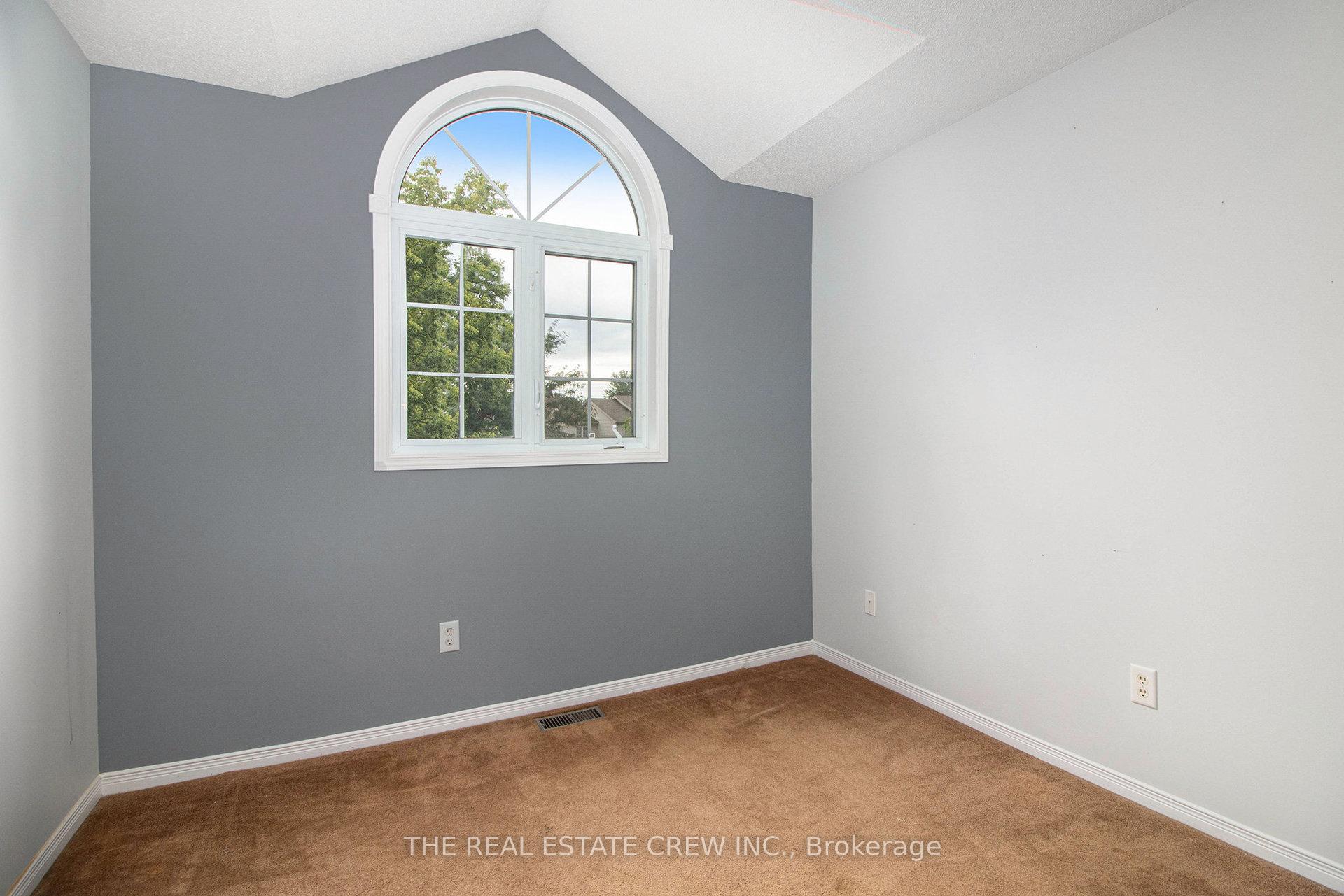 Photo 22 of 2056 Scully Way S, Ottawa, Fallingbrook/Gardenway South — HOMEH