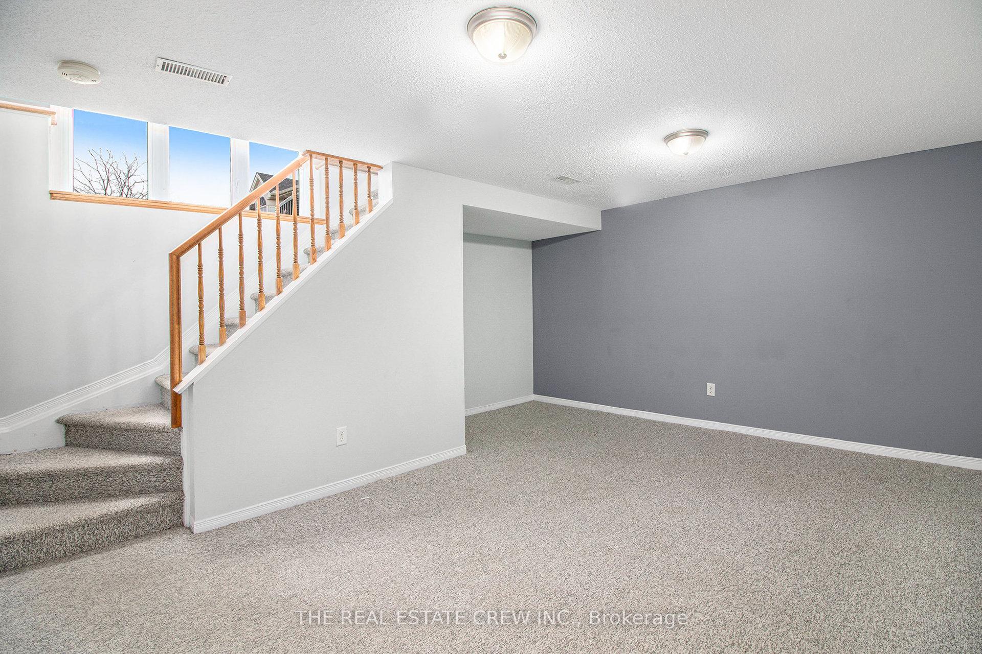Photo 24 of 2056 Scully Way S, Ottawa, Fallingbrook/Gardenway South — HOMEH