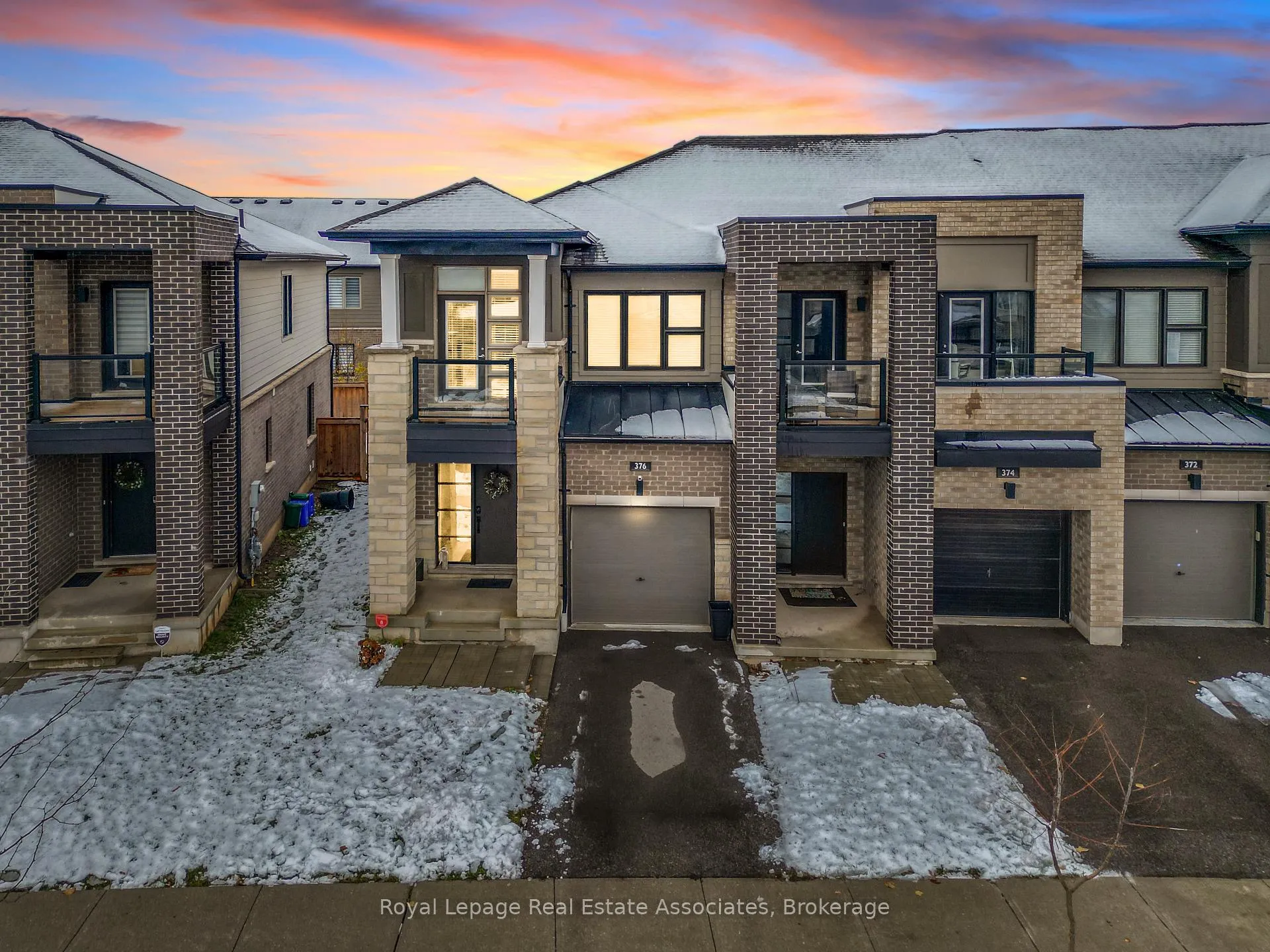 Photo 1 of 376 Wheat Boom Drive, Oakville, Joshua Meadows — HOMEH
