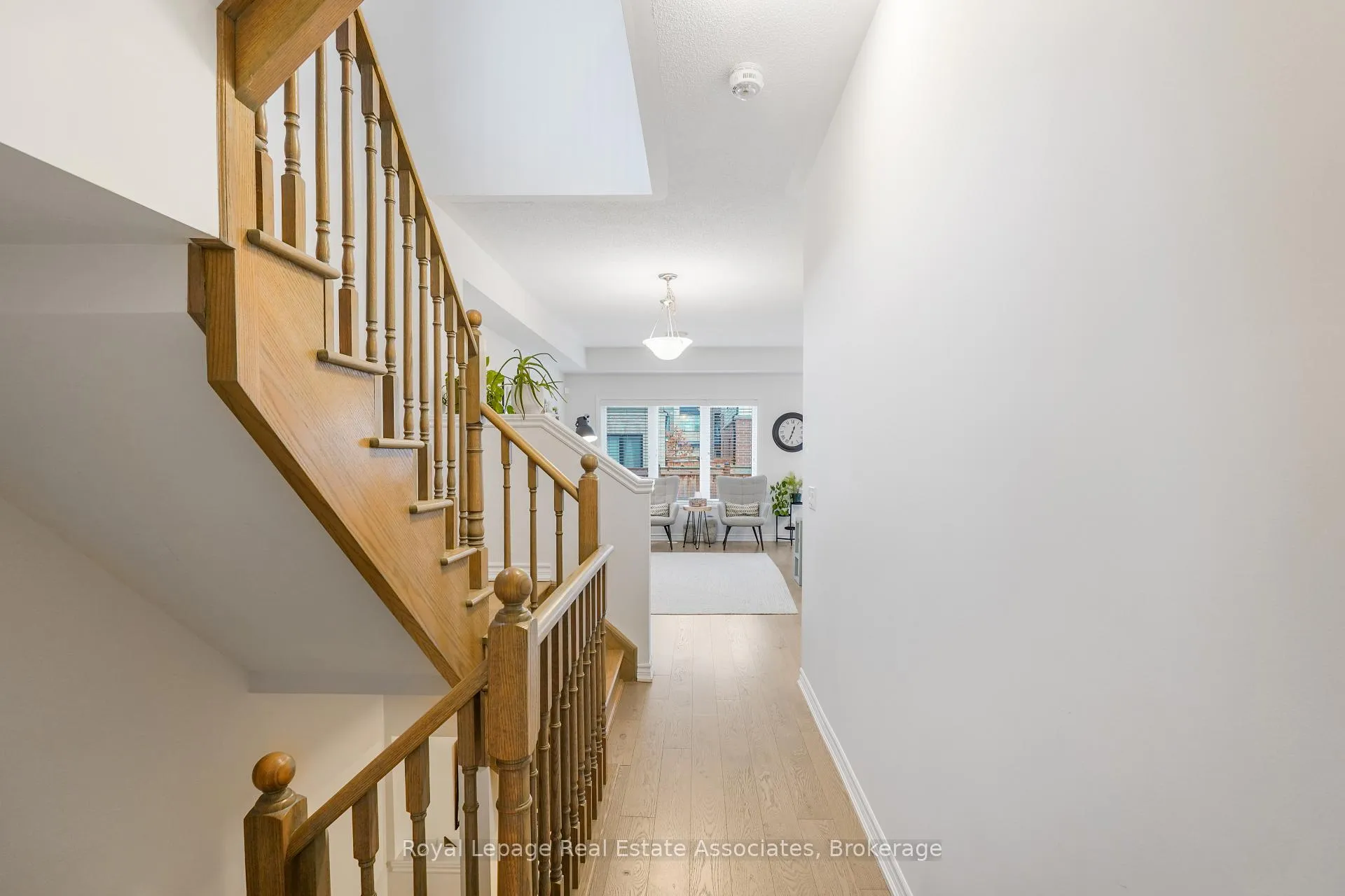 Photo 5 of 376 Wheat Boom Drive, Oakville, Joshua Meadows — HOMEH