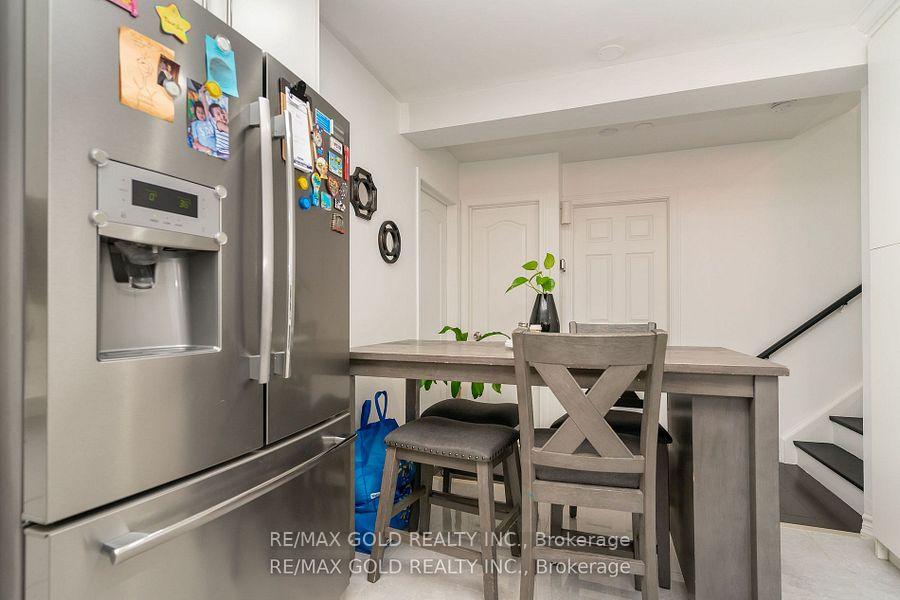 Photo 15 of 7563 Langworthy Drive, Mississauga, Malton — HOMEH