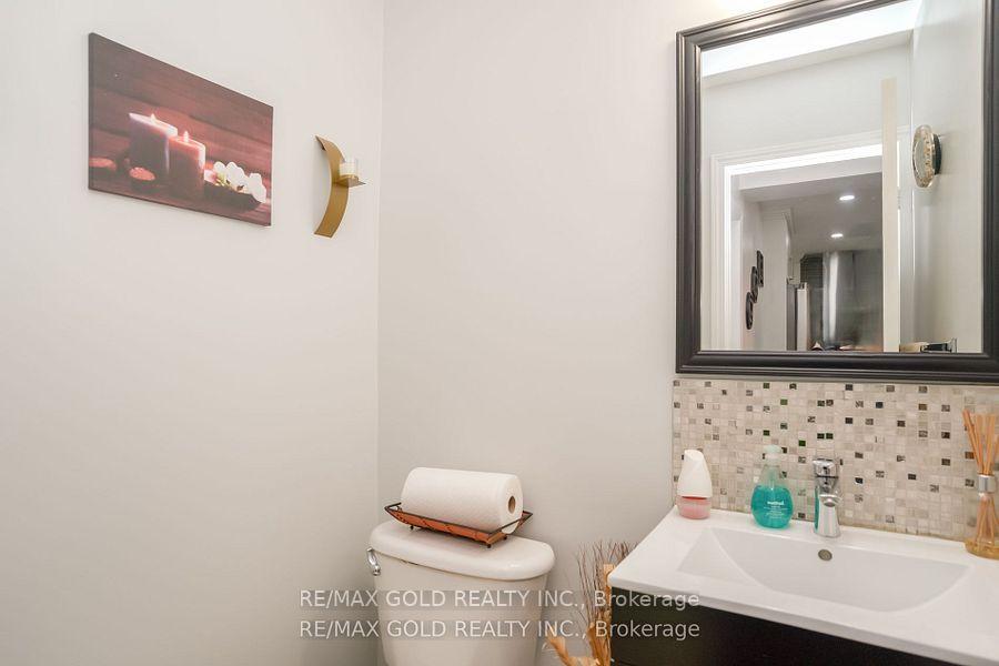Photo 16 of 7563 Langworthy Drive, Mississauga, Malton — HOMEH