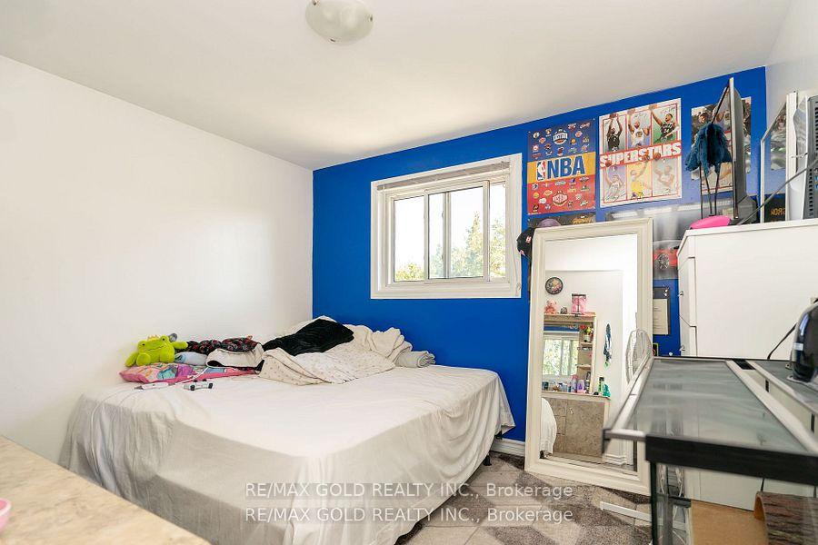 Photo 18 of 7563 Langworthy Drive, Mississauga, Malton — HOMEH