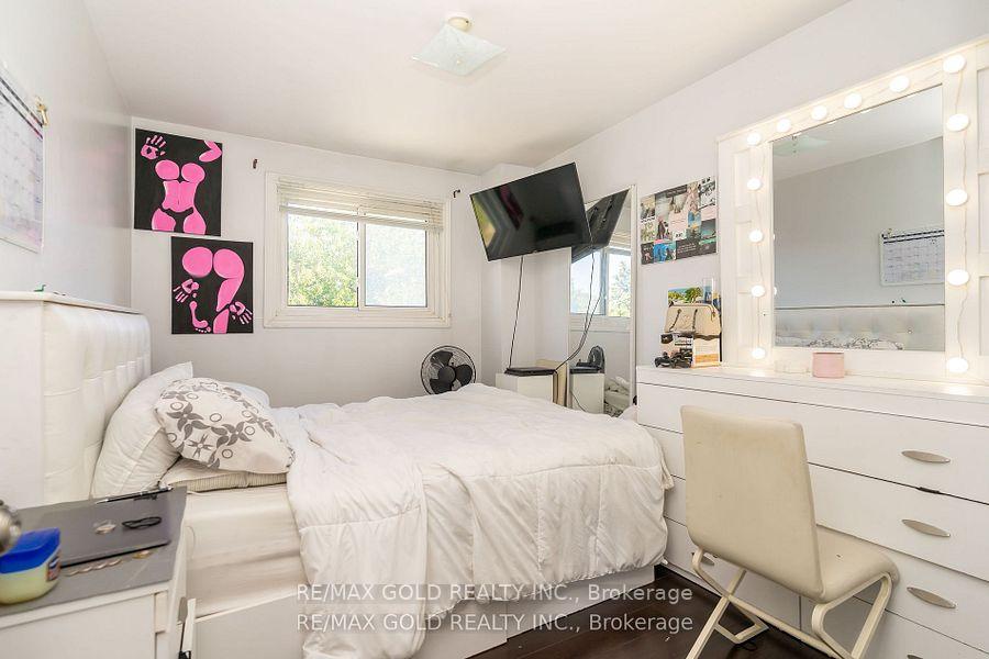 Photo 23 of 7563 Langworthy Drive, Mississauga, Malton — HOMEH