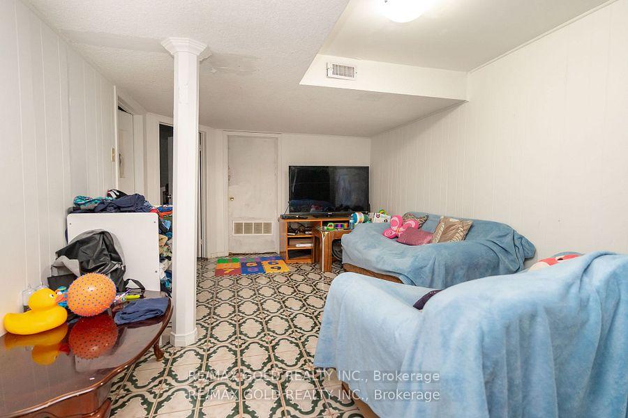 Photo 31 of 7563 Langworthy Drive, Mississauga, Malton — HOMEH