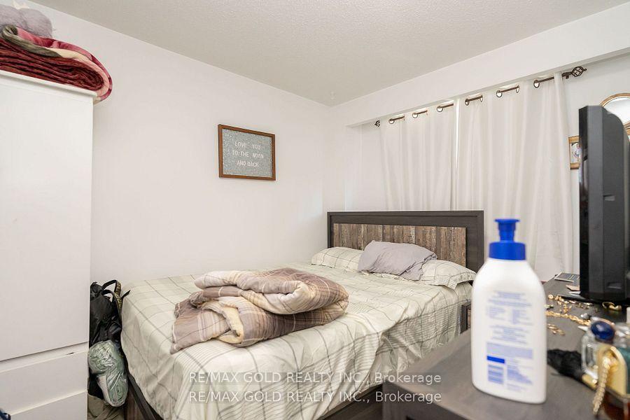 Photo 41 of 7563 Langworthy Drive, Mississauga, Malton — HOMEH