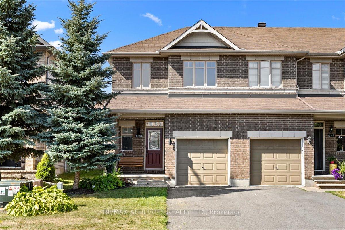 Photo 1 of 628 Everlasting Crescent, Ottawa, Springridge/East Village — HOMEH