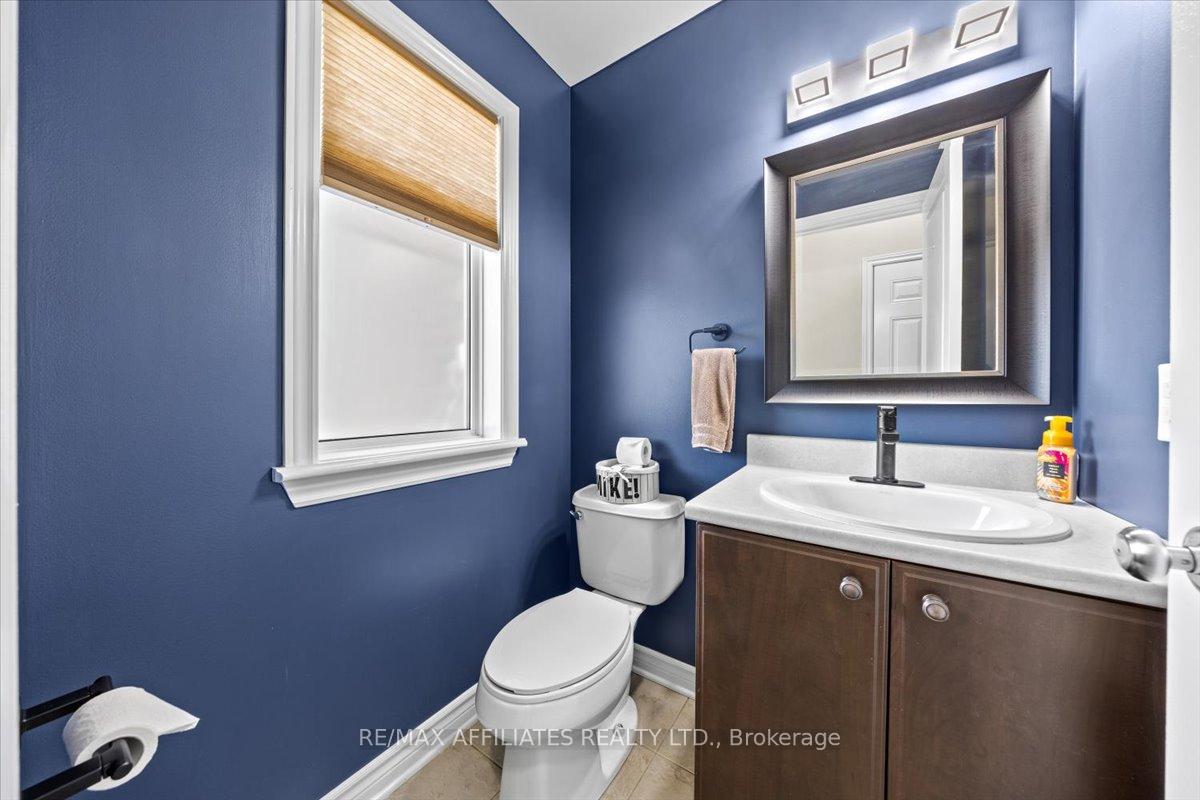 Photo 12 of 628 Everlasting Crescent, Ottawa, Springridge/East Village — HOMEH