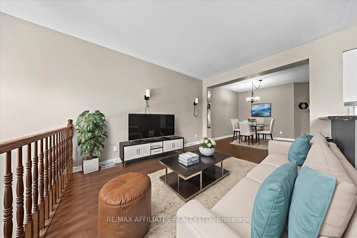 Photo 14 of 628 Everlasting Crescent, Ottawa, Springridge/East Village — HOMEH