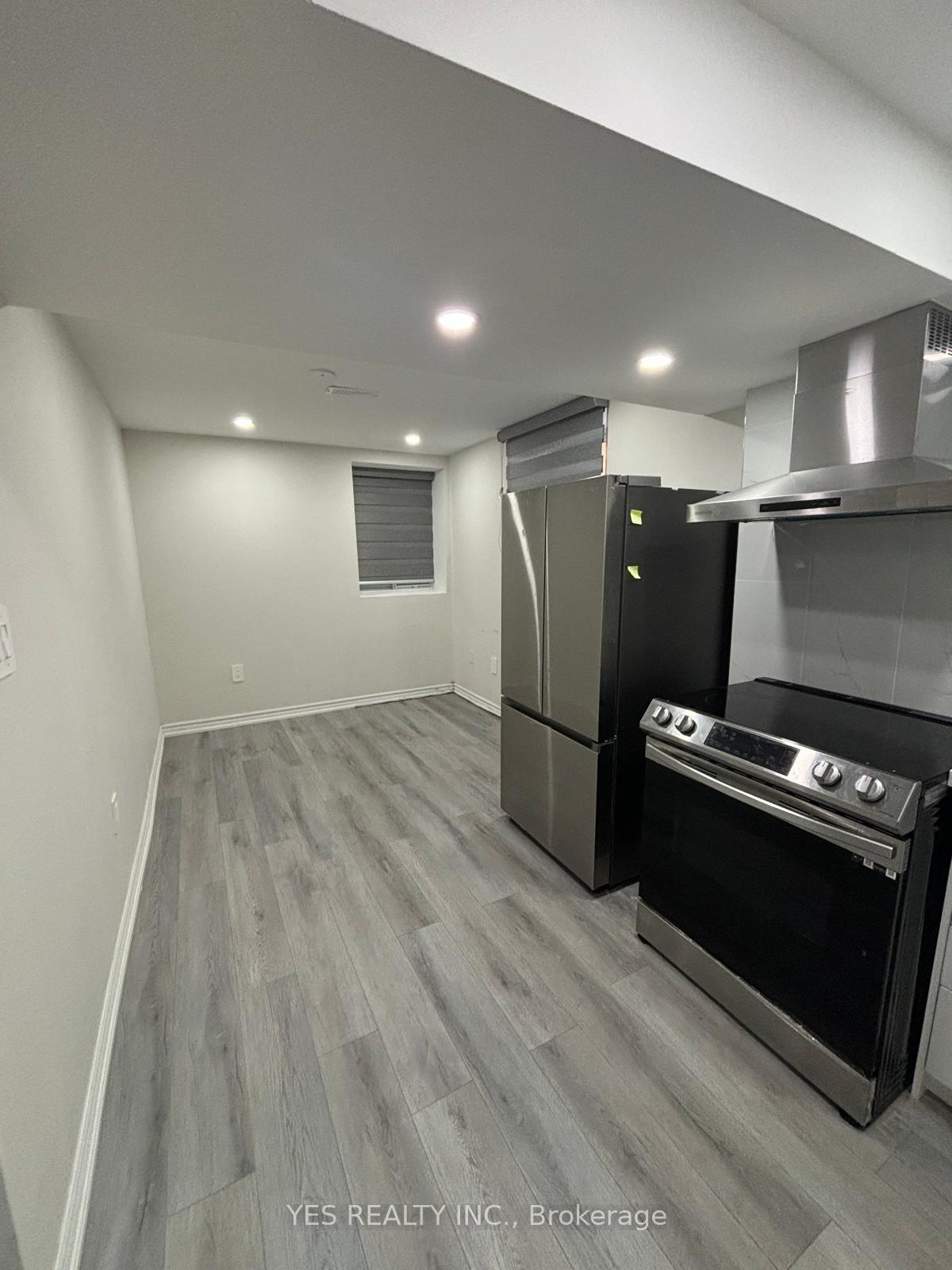 Photo 9 of 1273 Whitney Terrace, Milton, Ford — HOMEH