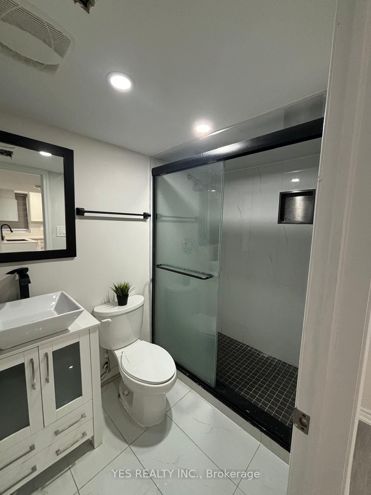 Photo 13 of 1273 Whitney Terrace, Milton, Ford — HOMEH