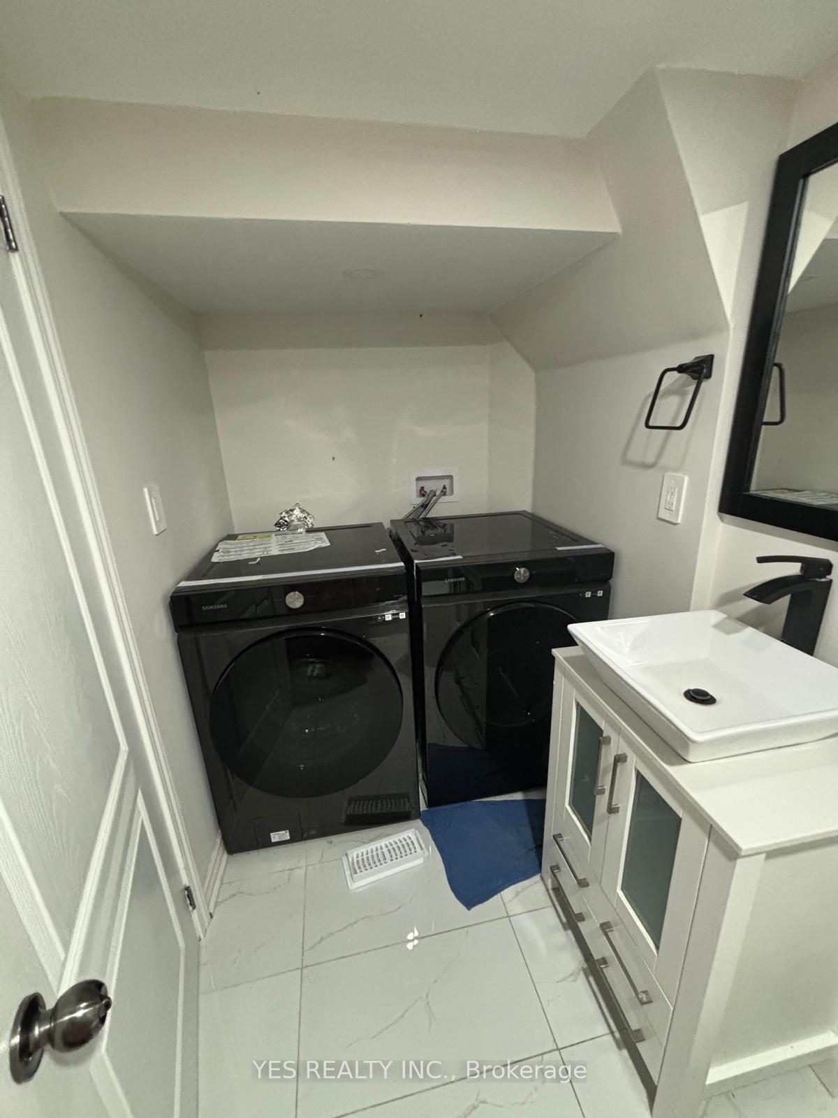 Photo 15 of 1273 Whitney Terrace, Milton, Ford — HOMEH