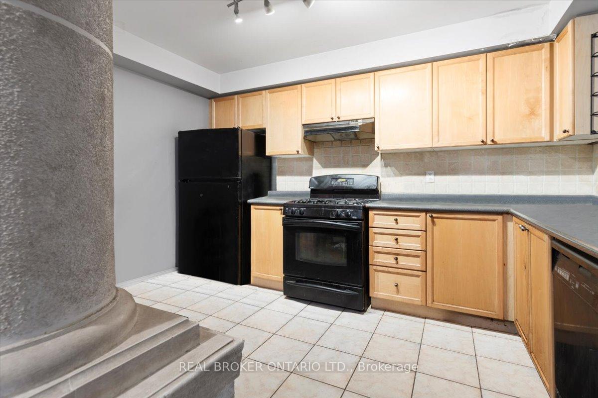 Photo 7 of 2069 Glenhampton Road, Oakville, Westmount — HOMEH
