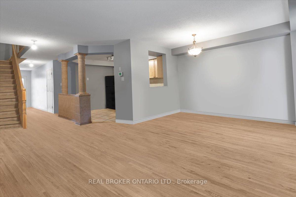 Photo 10 of 2069 Glenhampton Road, Oakville, Westmount — HOMEH