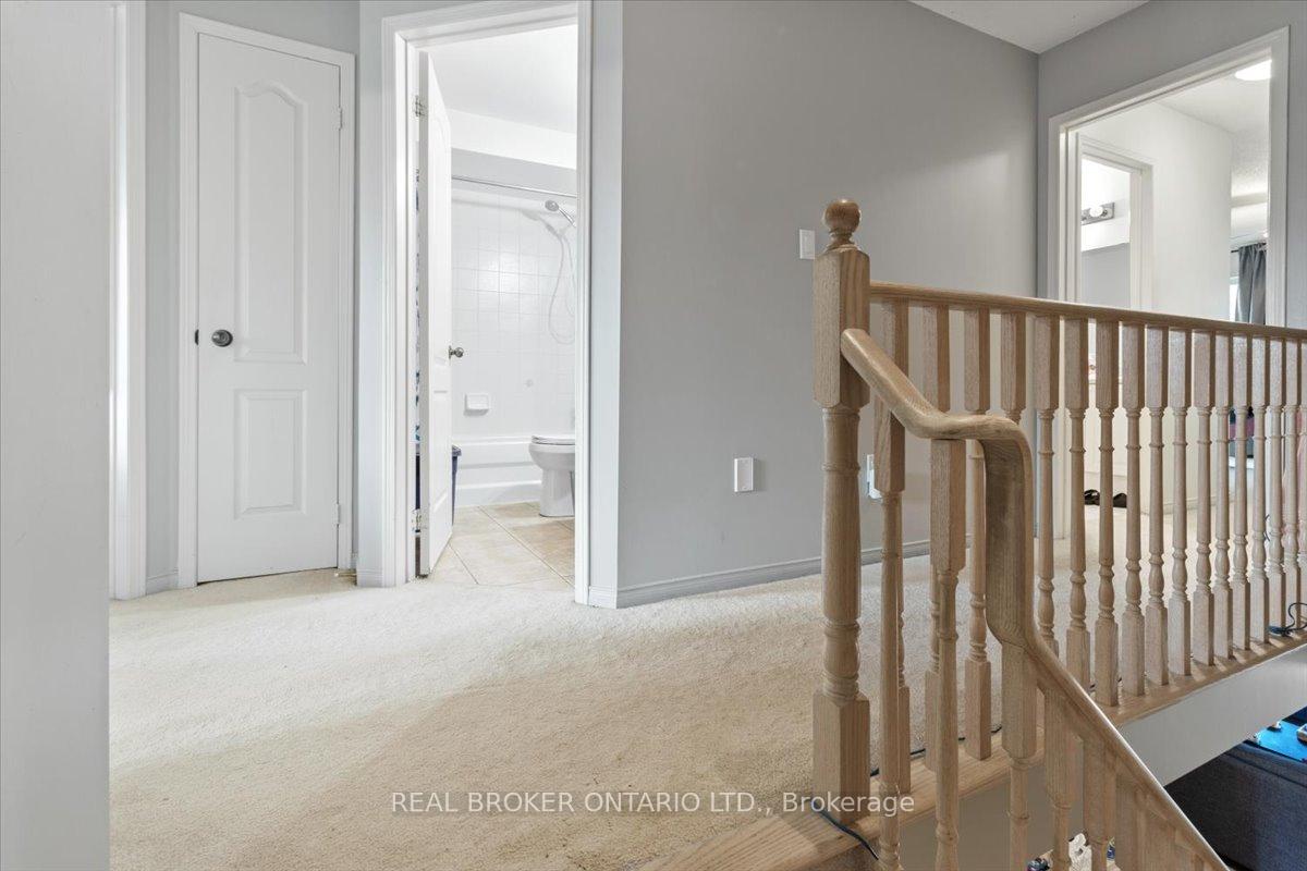 Photo 12 of 2069 Glenhampton Road, Oakville, Westmount — HOMEH