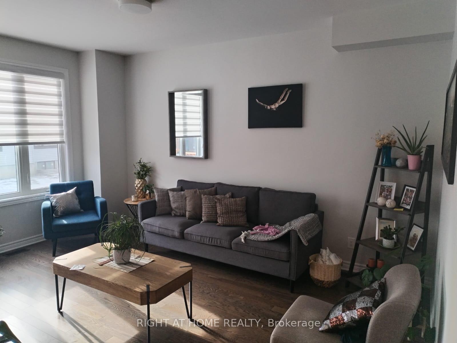 Photo 6 of 42 Jargeau Road, Ottawa, Chapel Hill South - Orleans Village — HOMEH