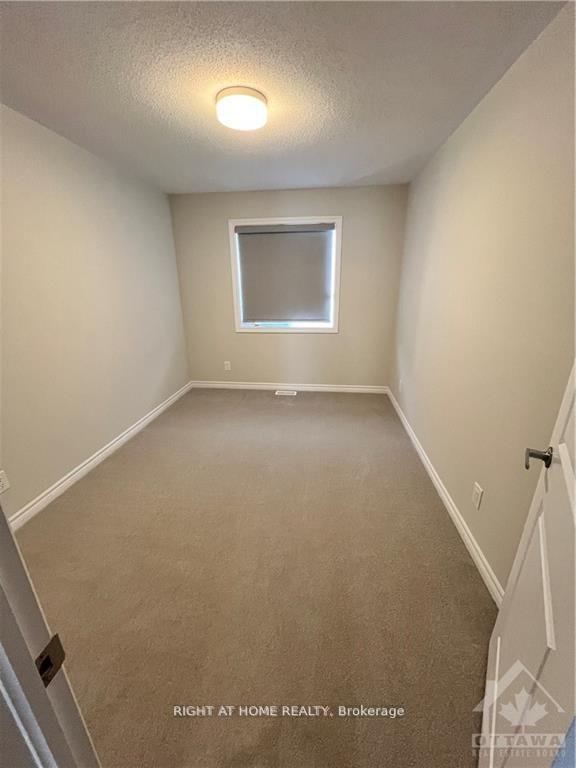 Photo 12 of 42 Jargeau Road, Ottawa, Chapel Hill South - Orleans Village — HOMEH