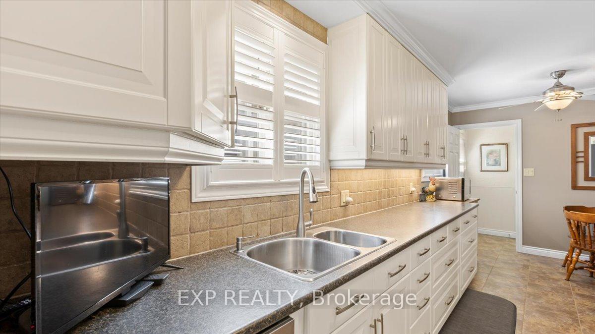 Photo 6 of 1452 Oneida Court, Oshawa, Samac — HOMEH