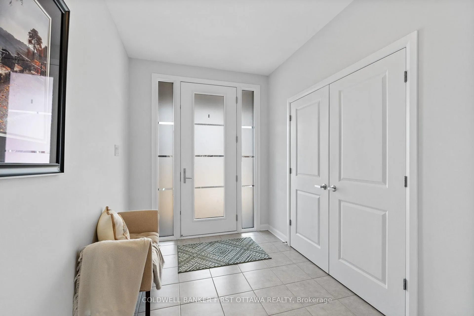 Photo 6 of 522 Anchor Circle, Ottawa, Mahogany Community — HOMEH