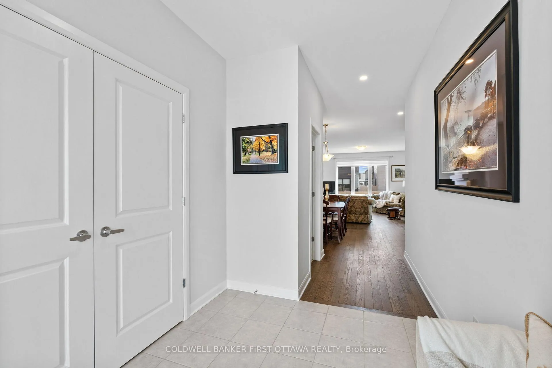 Photo 7 of 522 Anchor Circle, Ottawa, Mahogany Community — HOMEH