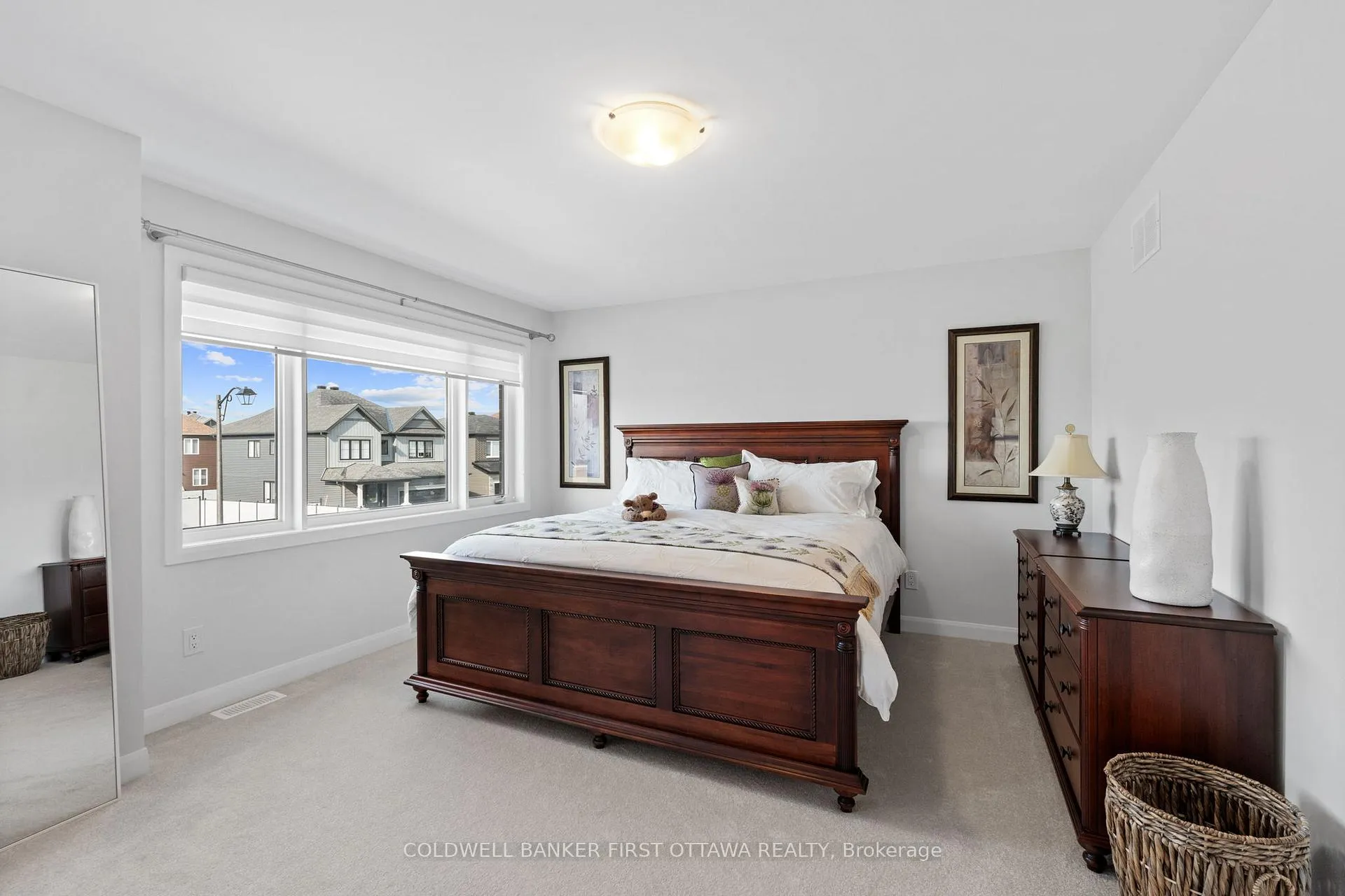 Photo 24 of 522 Anchor Circle, Ottawa, Mahogany Community — HOMEH