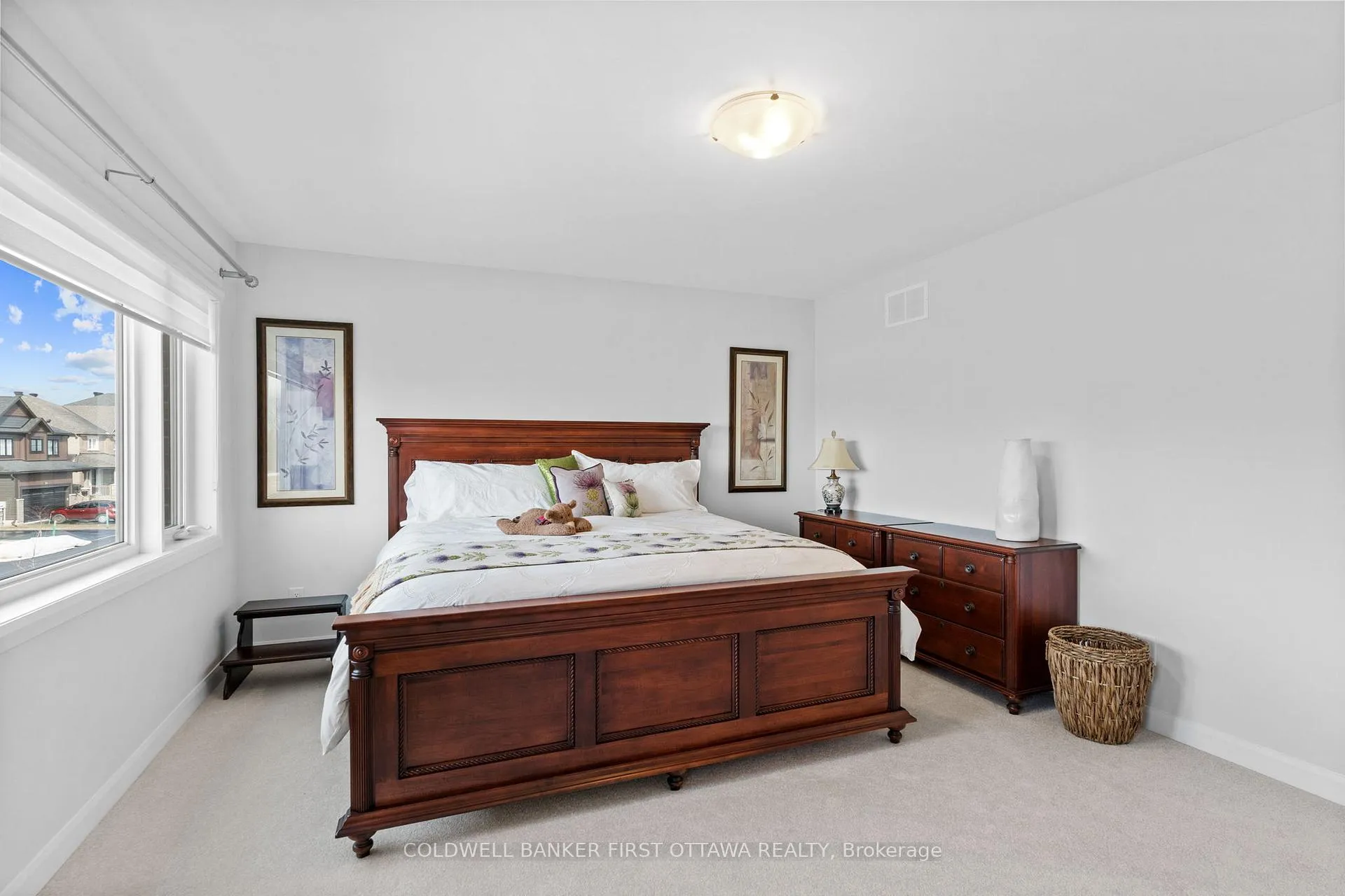 Photo 25 of 522 Anchor Circle, Ottawa, Mahogany Community — HOMEH