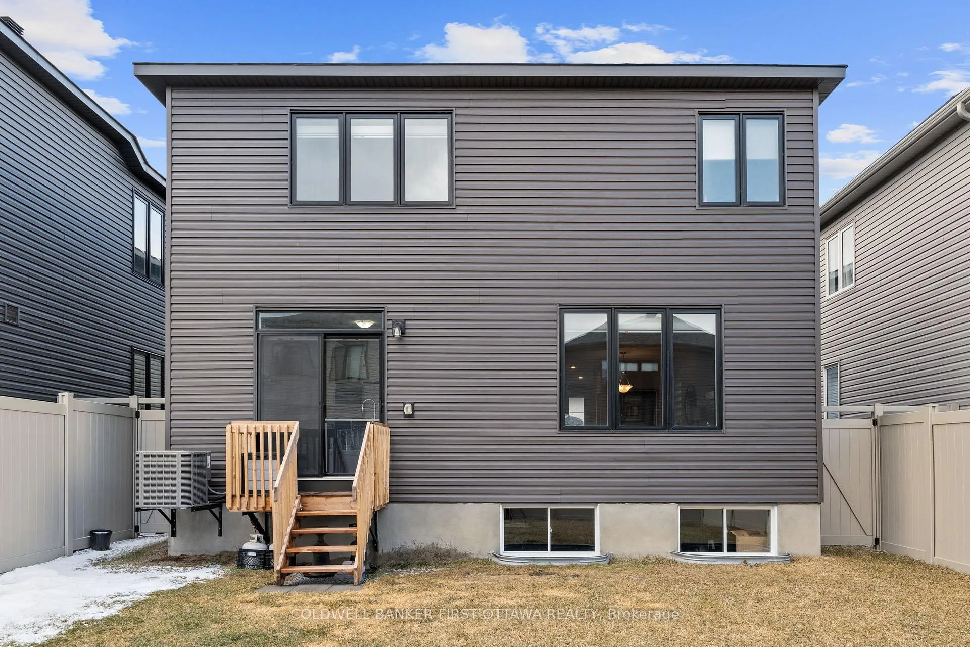 Photo 35 of 522 Anchor Circle, Ottawa, Mahogany Community — HOMEH