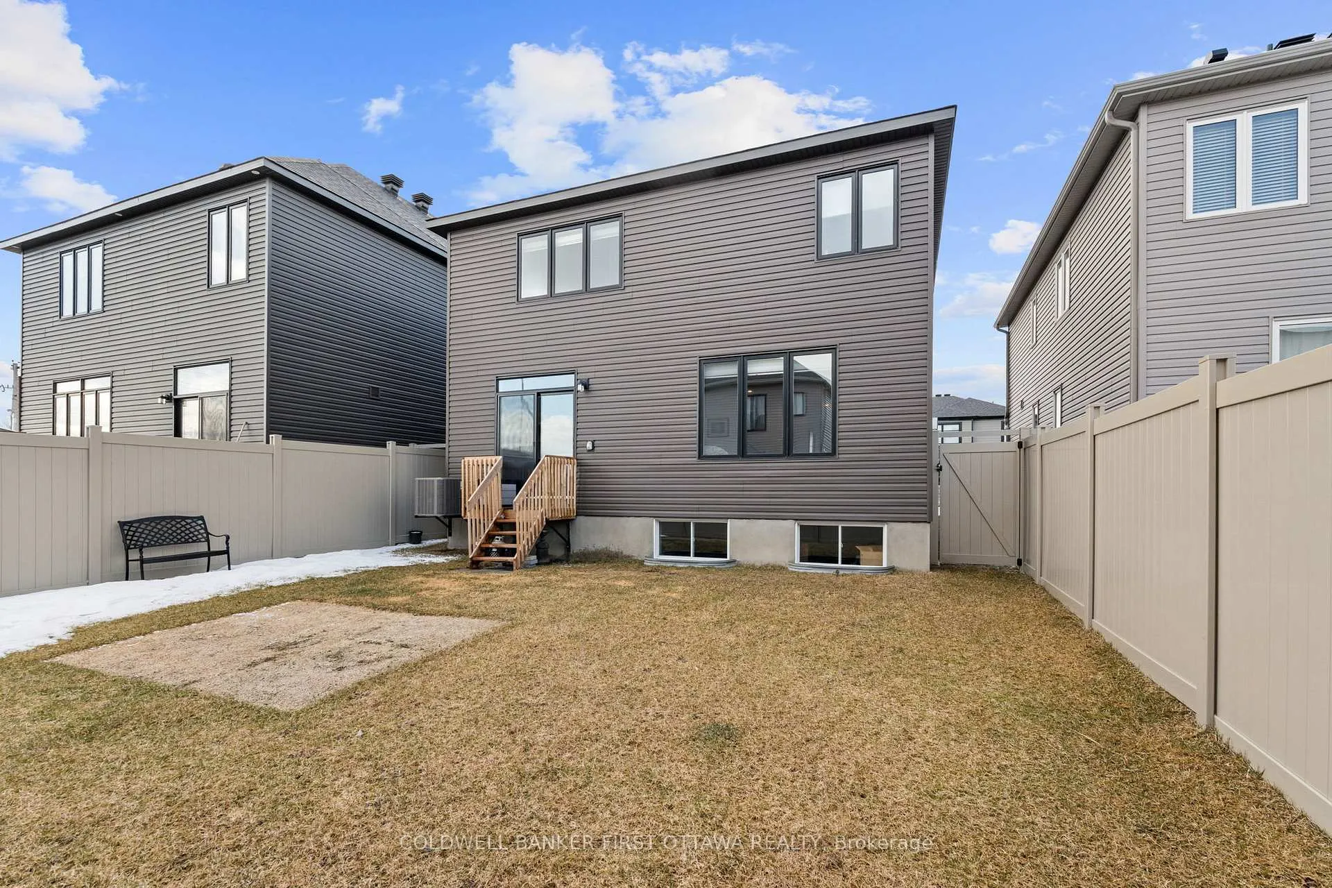 Photo 36 of 522 Anchor Circle, Ottawa, Mahogany Community — HOMEH