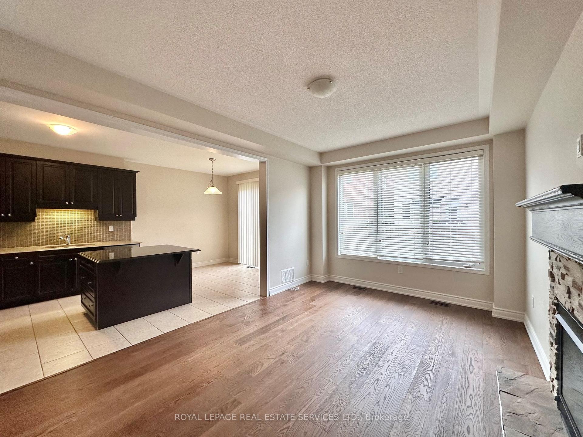 Photo 4 of 945 Asleton Boulevard, Milton, Willmott — HOMEH