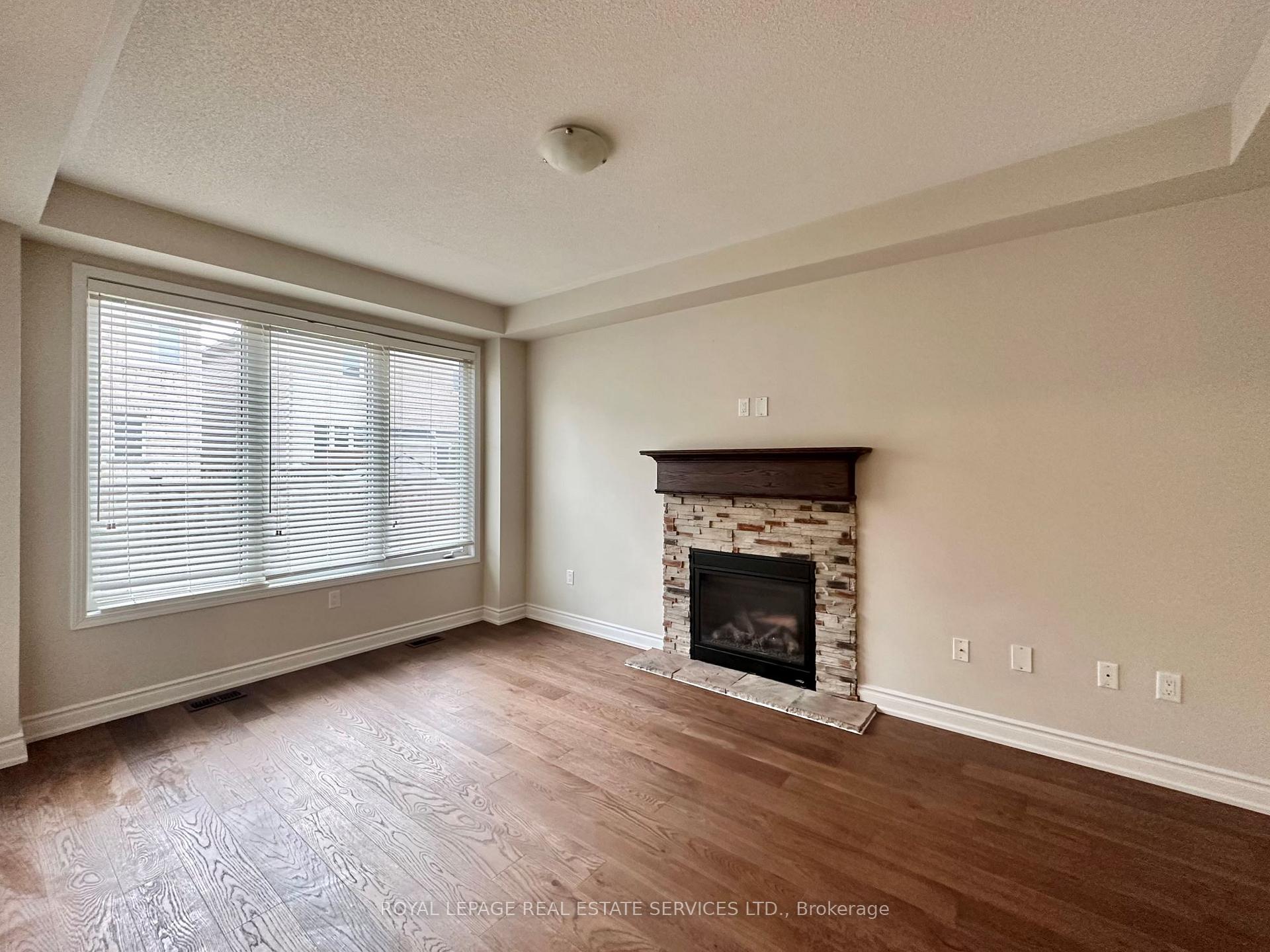 Photo 8 of 945 Asleton Boulevard, Milton, Willmott — HOMEH