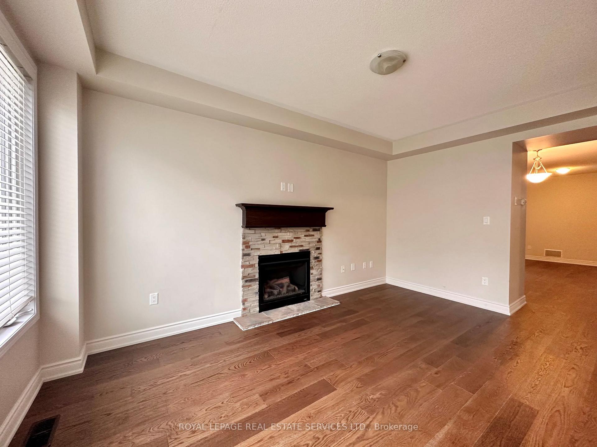 Photo 3 of 945 Asleton Boulevard, Milton, Willmott — HOMEH