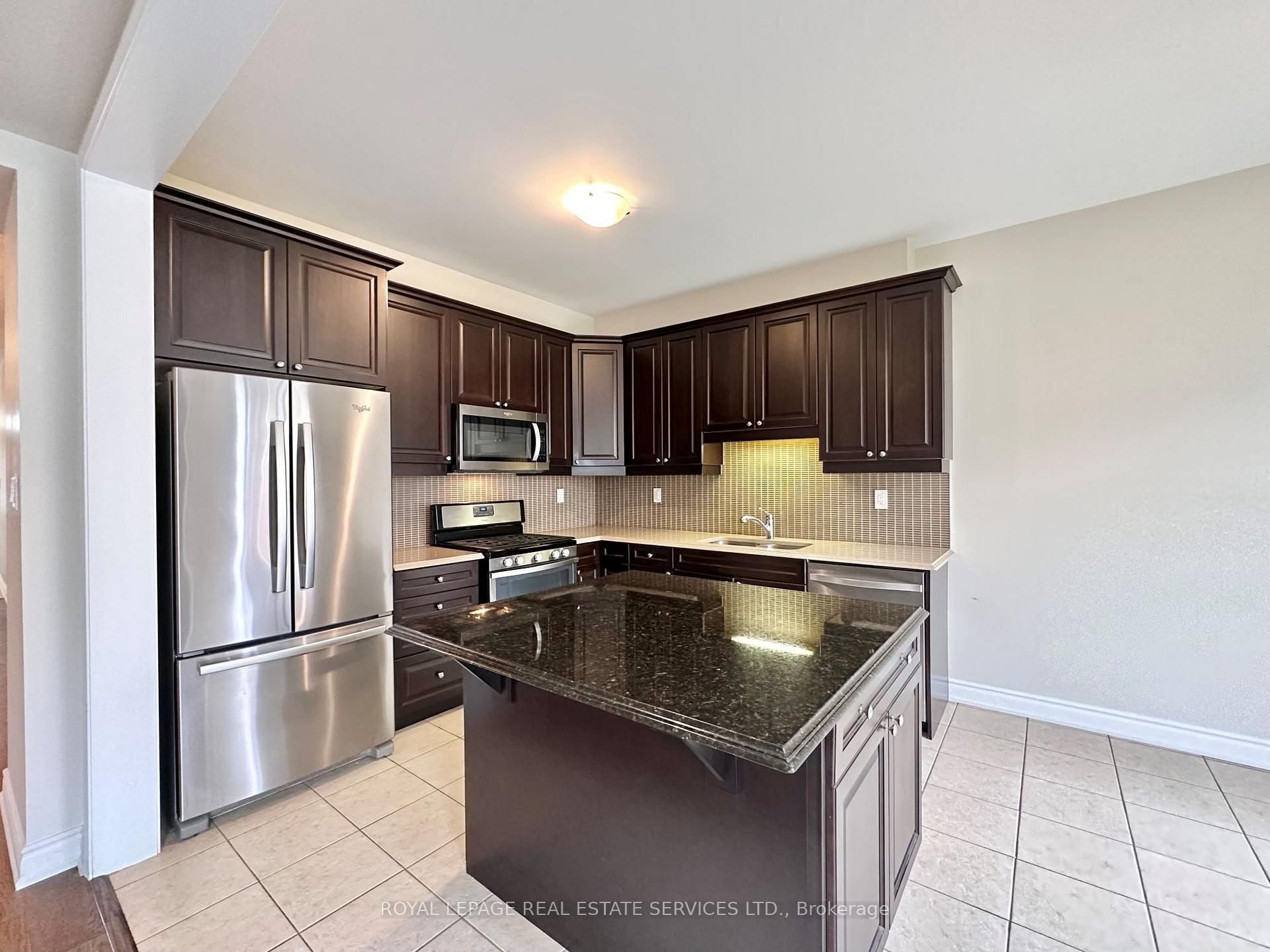 Photo 10 of 945 Asleton Boulevard, Milton, Willmott — HOMEH