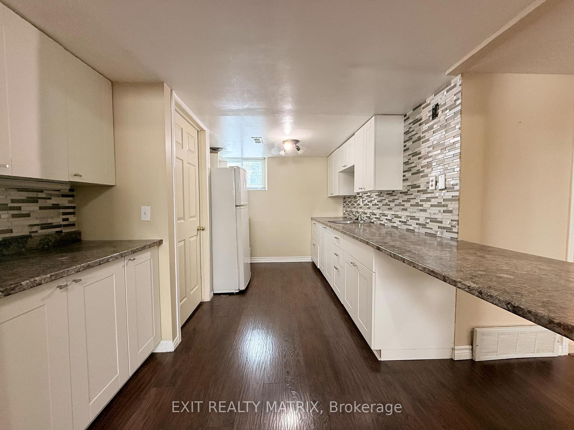 Photo 7 of Unit B, 325 Amiens Street, Ottawa, Bilberry Creek/Queenswood Heights — HOMEH