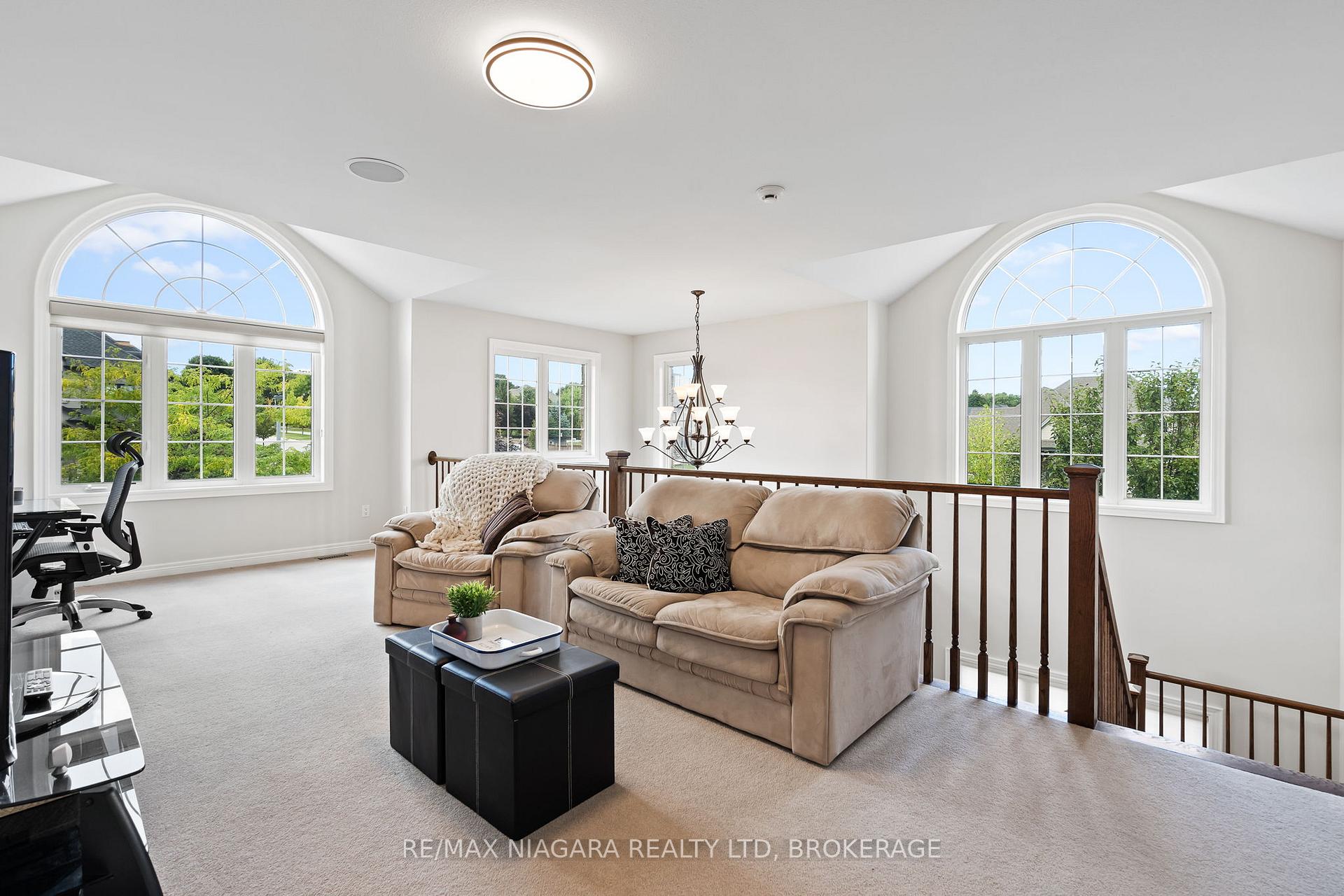 Photo 18 of 37 Buckley Terrace, Pelham, Fonthill — HOMEH