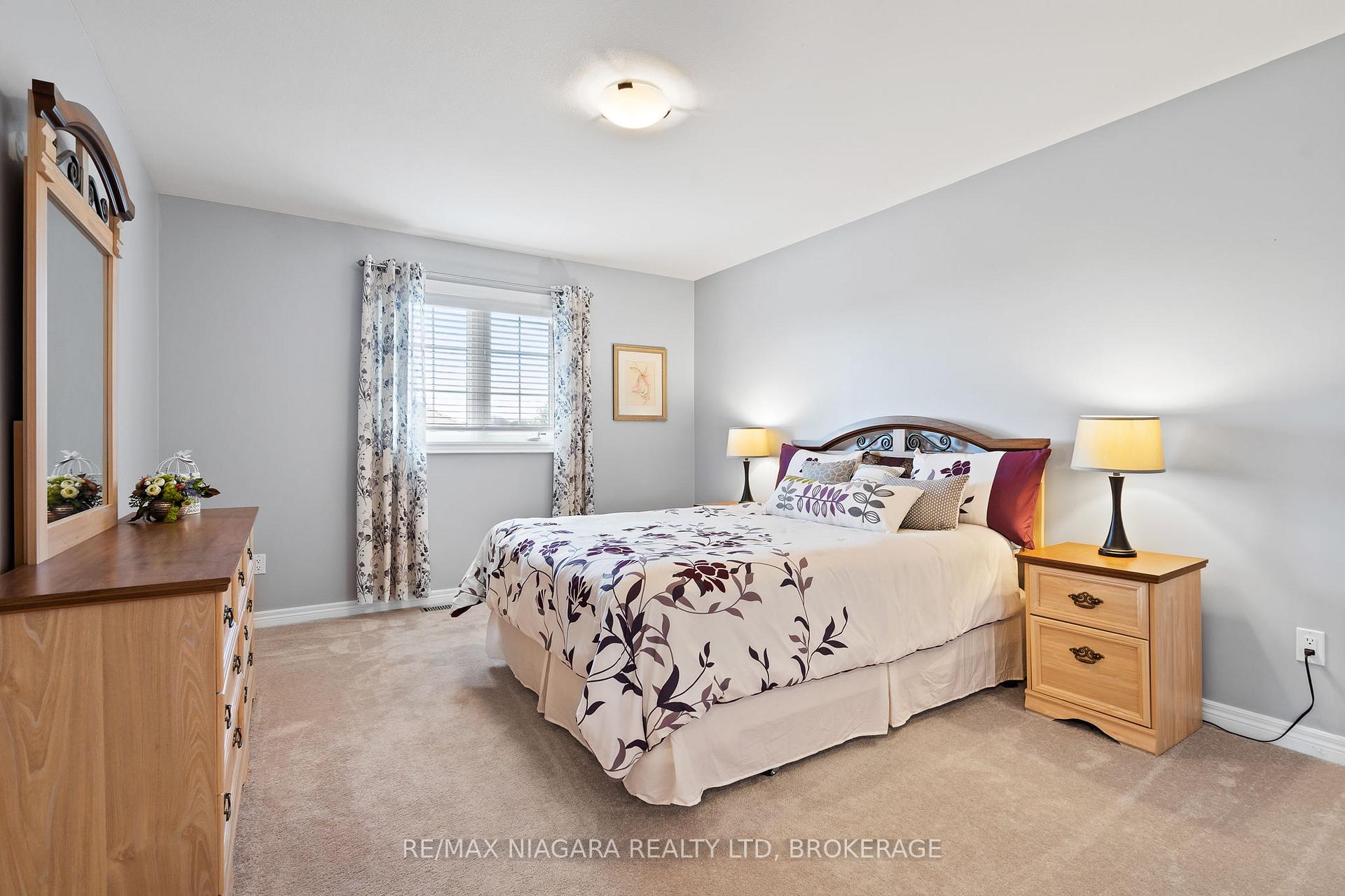 Photo 24 of 37 Buckley Terrace, Pelham, Fonthill — HOMEH
