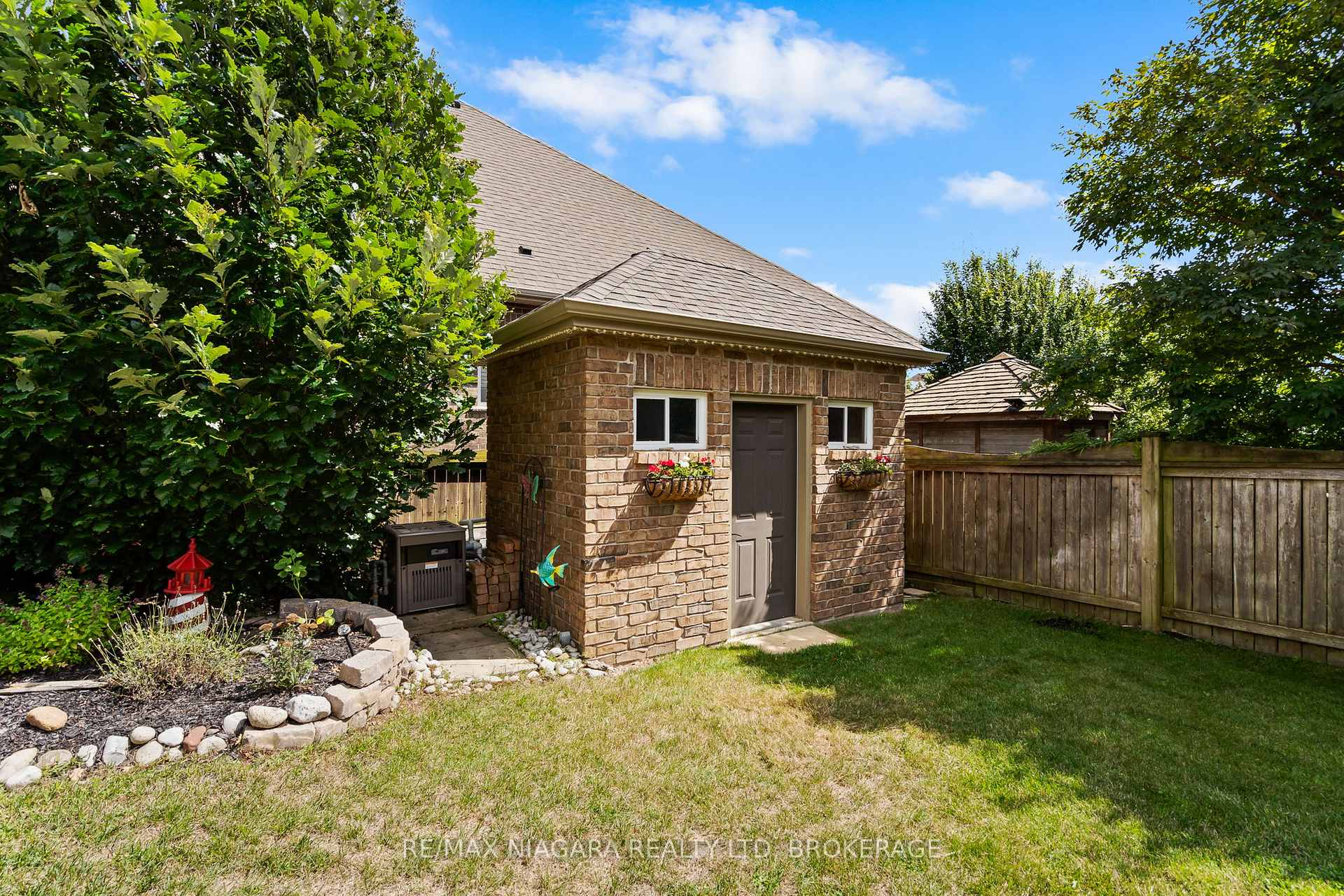 Photo 43 of 37 Buckley Terrace, Pelham, Fonthill — HOMEH