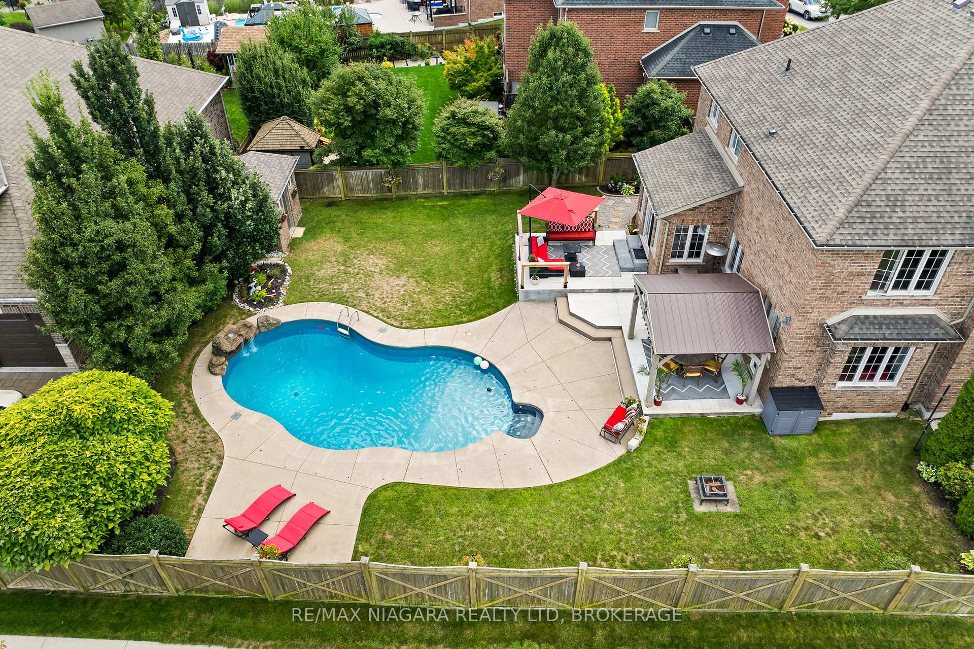 Photo 44 of 37 Buckley Terrace, Pelham, Fonthill — HOMEH