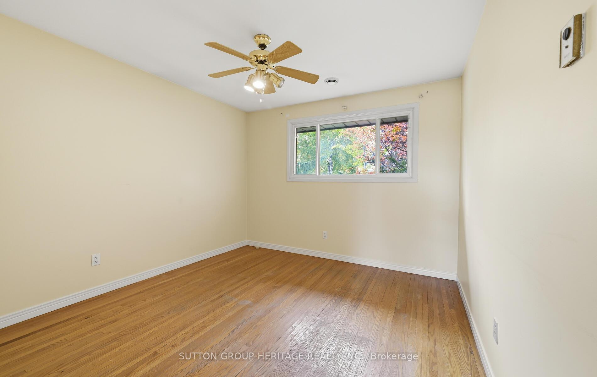 Photo 15 of 253 Fairlawn Court, Oshawa, McLaughlin — HOMEH