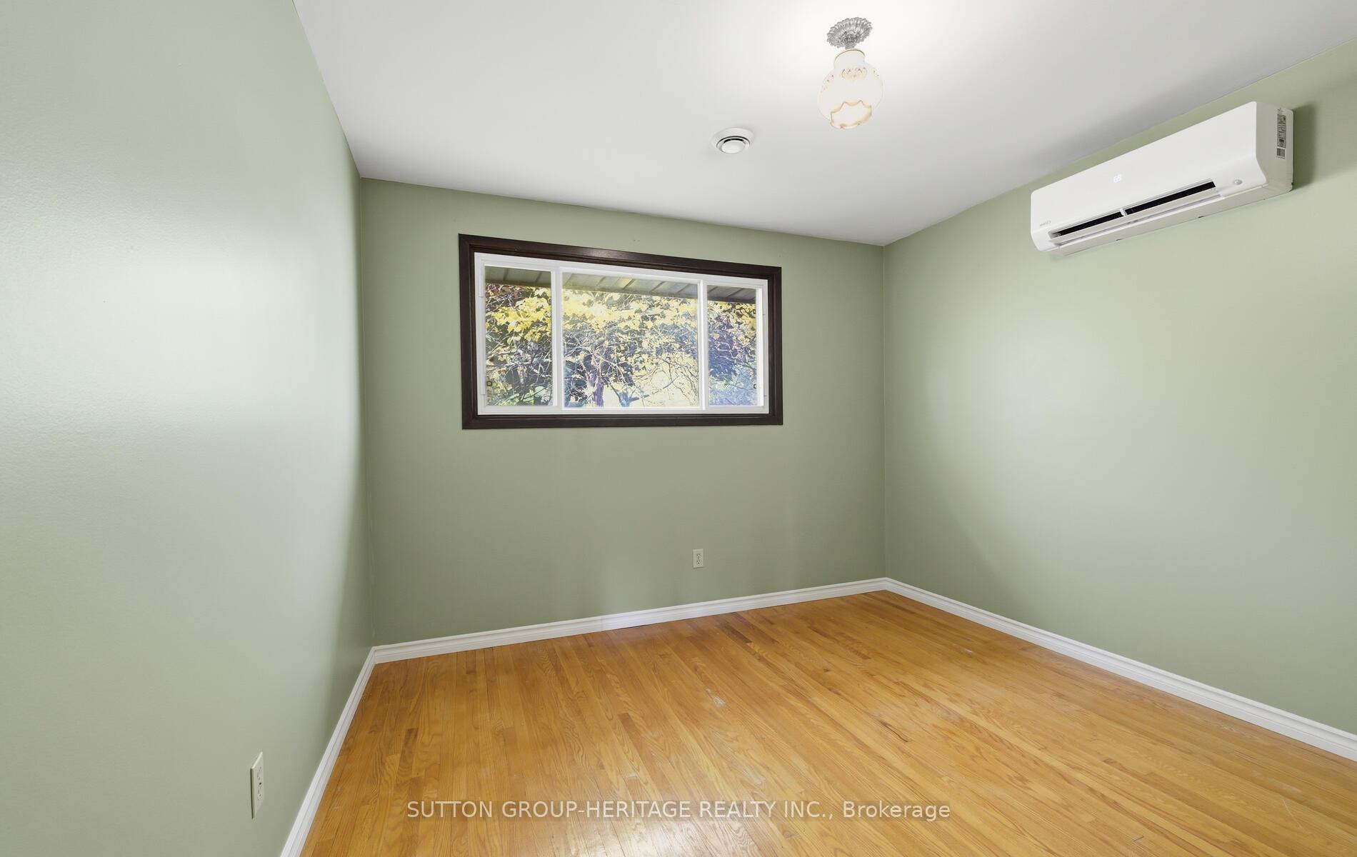 Photo 17 of 253 Fairlawn Court, Oshawa, McLaughlin — HOMEH