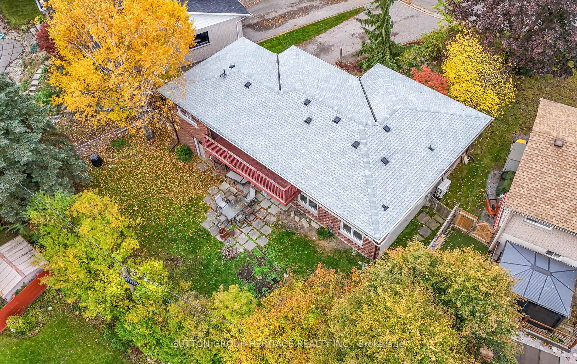 Photo 34 of 253 Fairlawn Court, Oshawa, McLaughlin — HOMEH