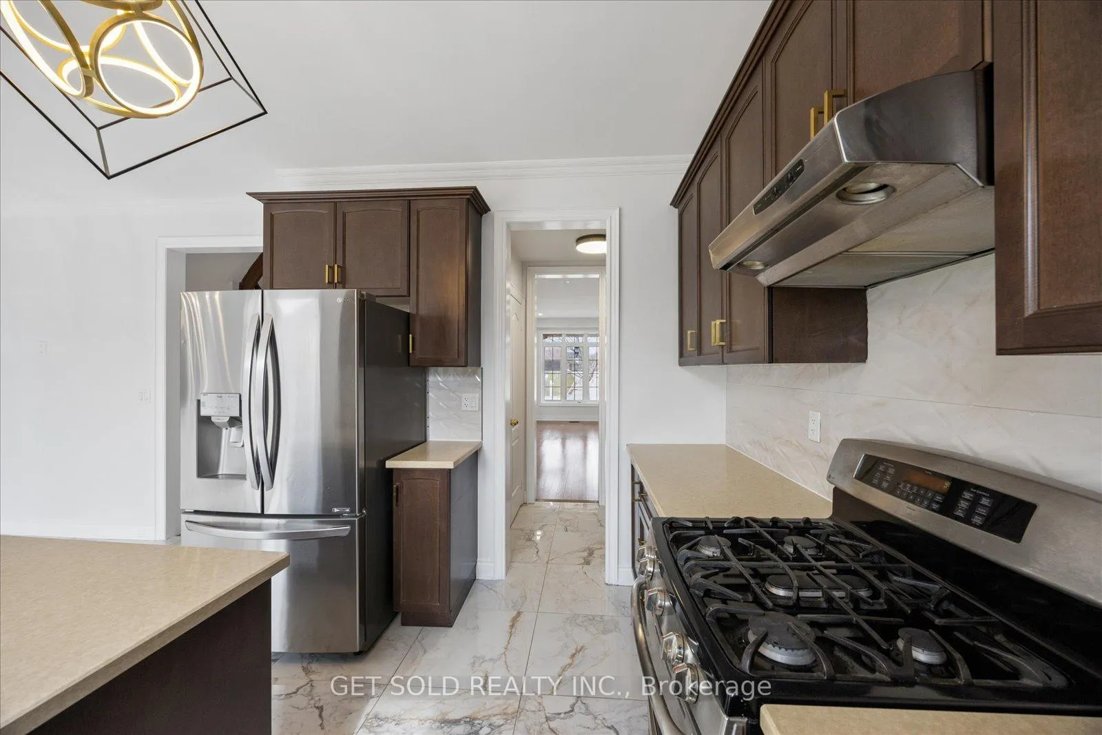 Photo 8 of 11 Maybeck Drive, Brampton, Credit Valley — HOMEH
