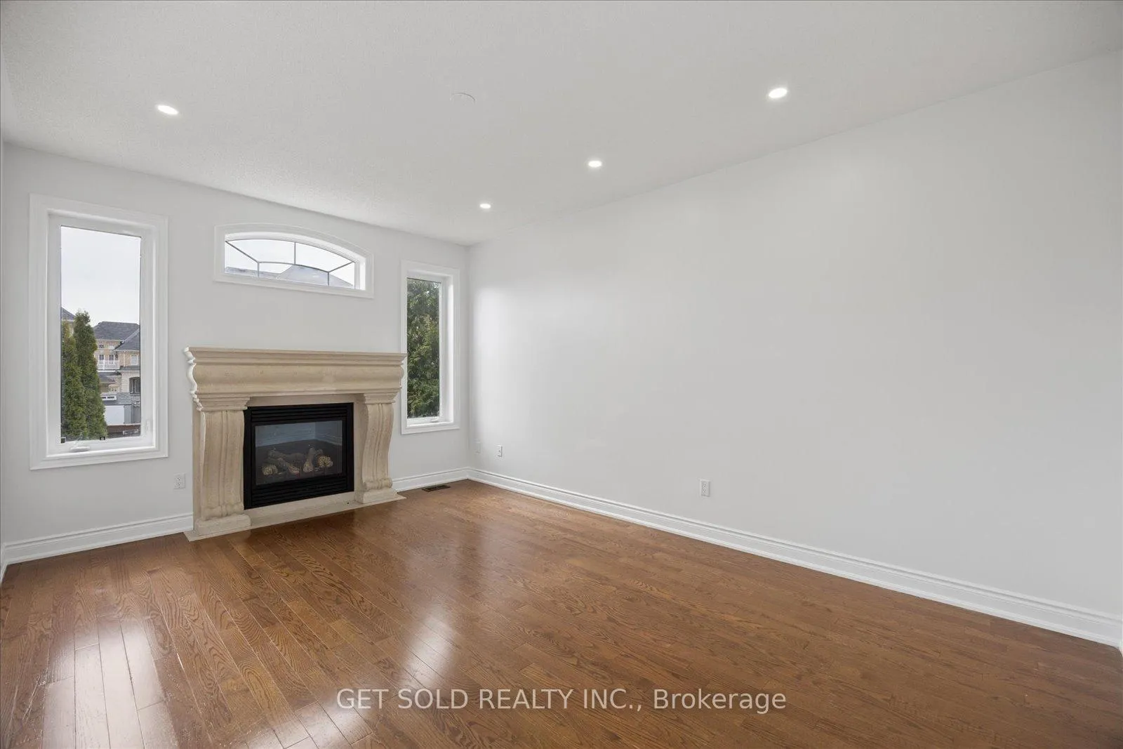 Photo 16 of 11 Maybeck Drive, Brampton, Credit Valley — HOMEH