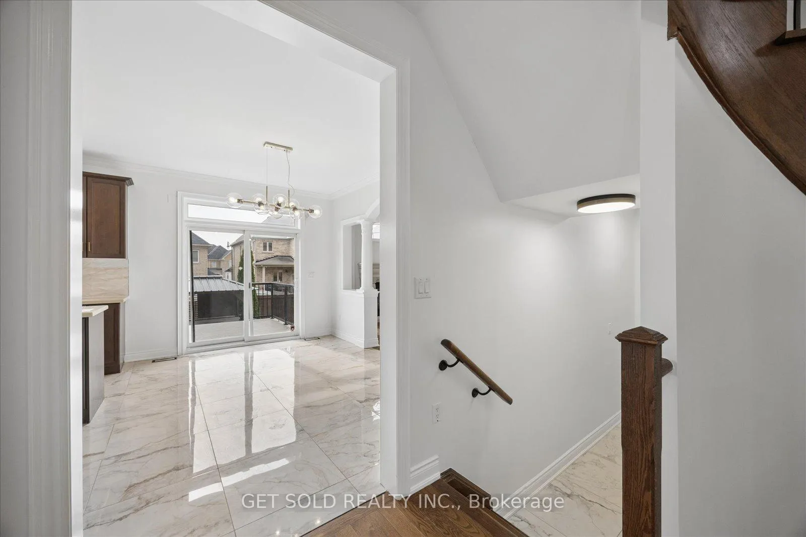 Photo 19 of 11 Maybeck Drive, Brampton, Credit Valley — HOMEH