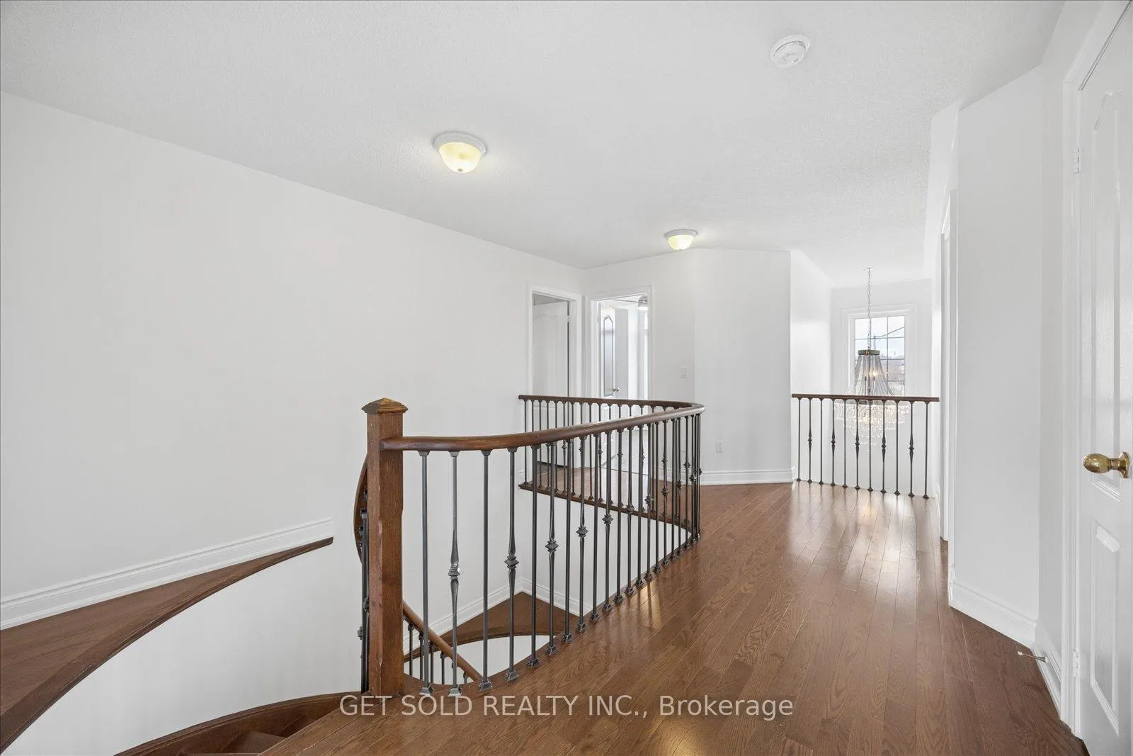 Photo 24 of 11 Maybeck Drive, Brampton, Credit Valley — HOMEH